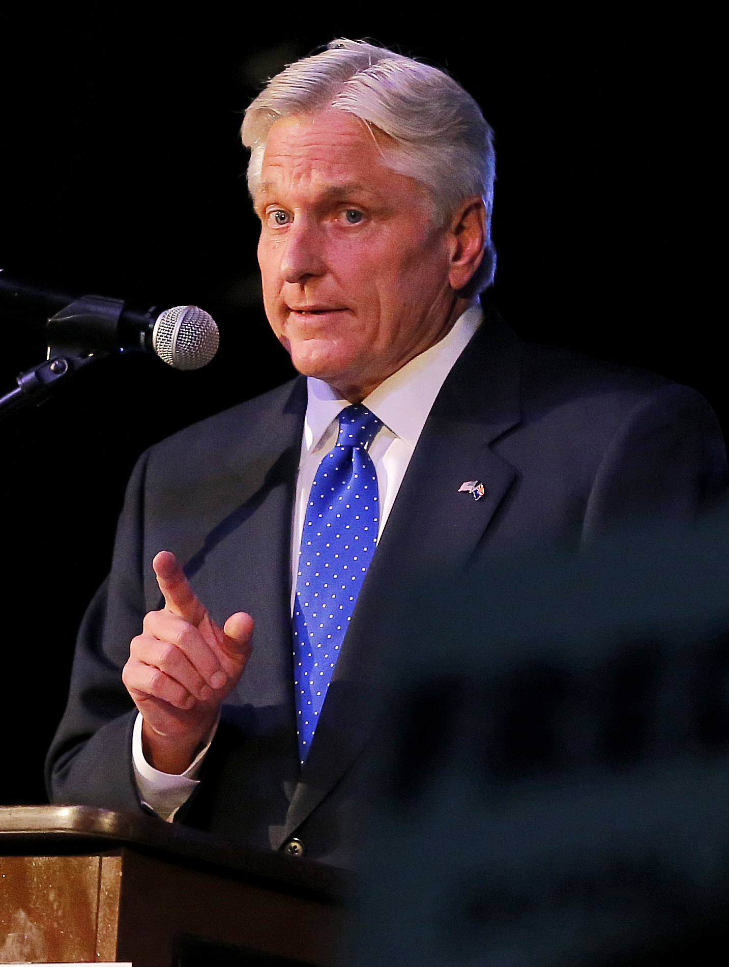 Doug Ducey, Fred DuVal battle for Arizona governor