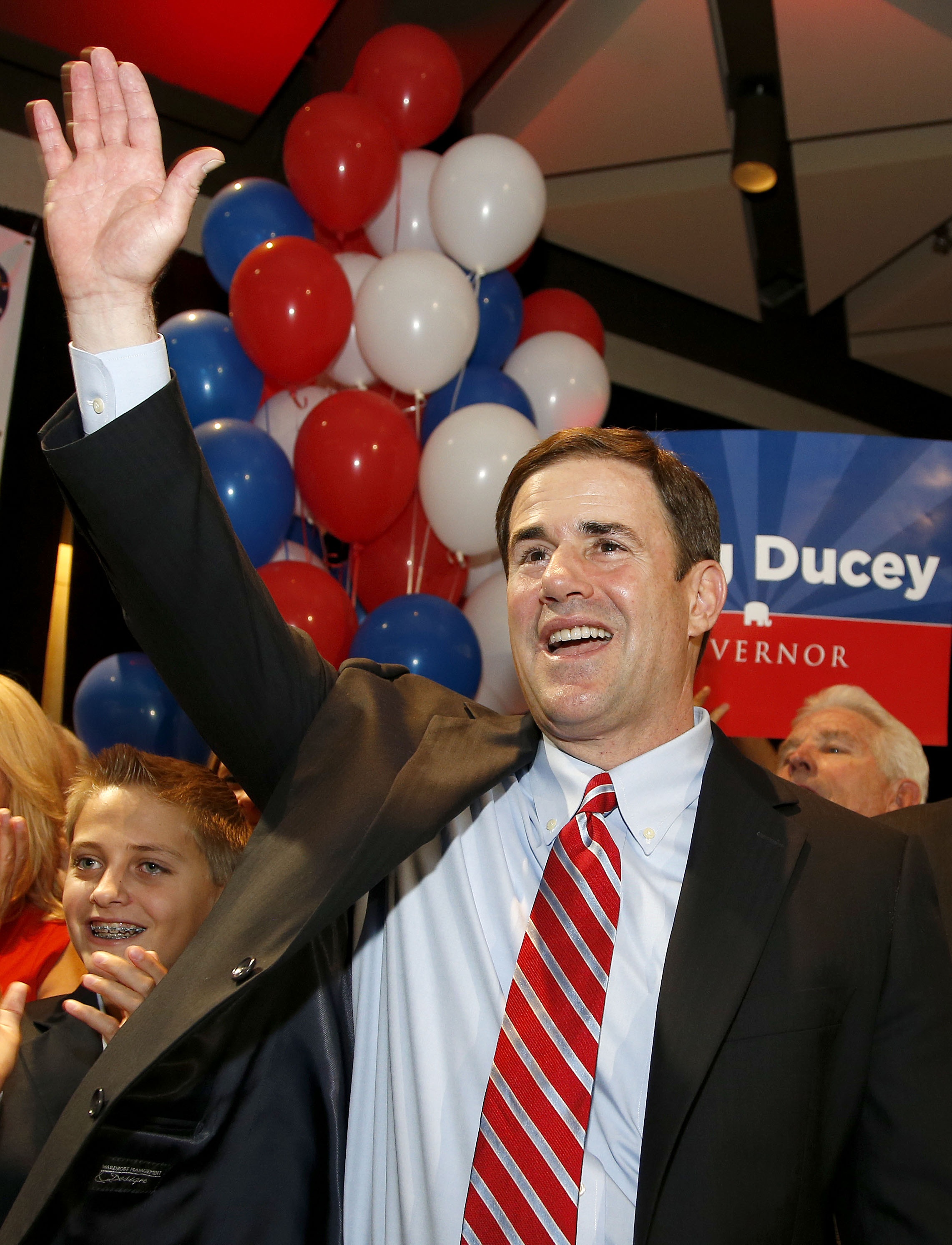 Doug Ducey, Fred DuVal battle for Arizona governor