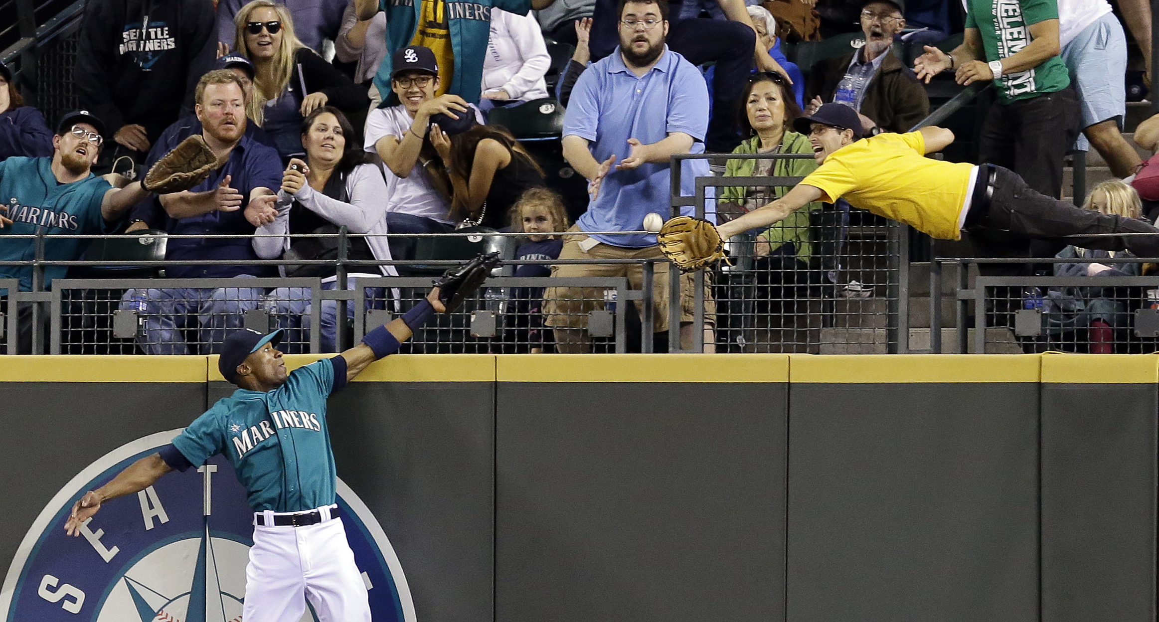 Nationals use long ball to beat Mariners 8-3
