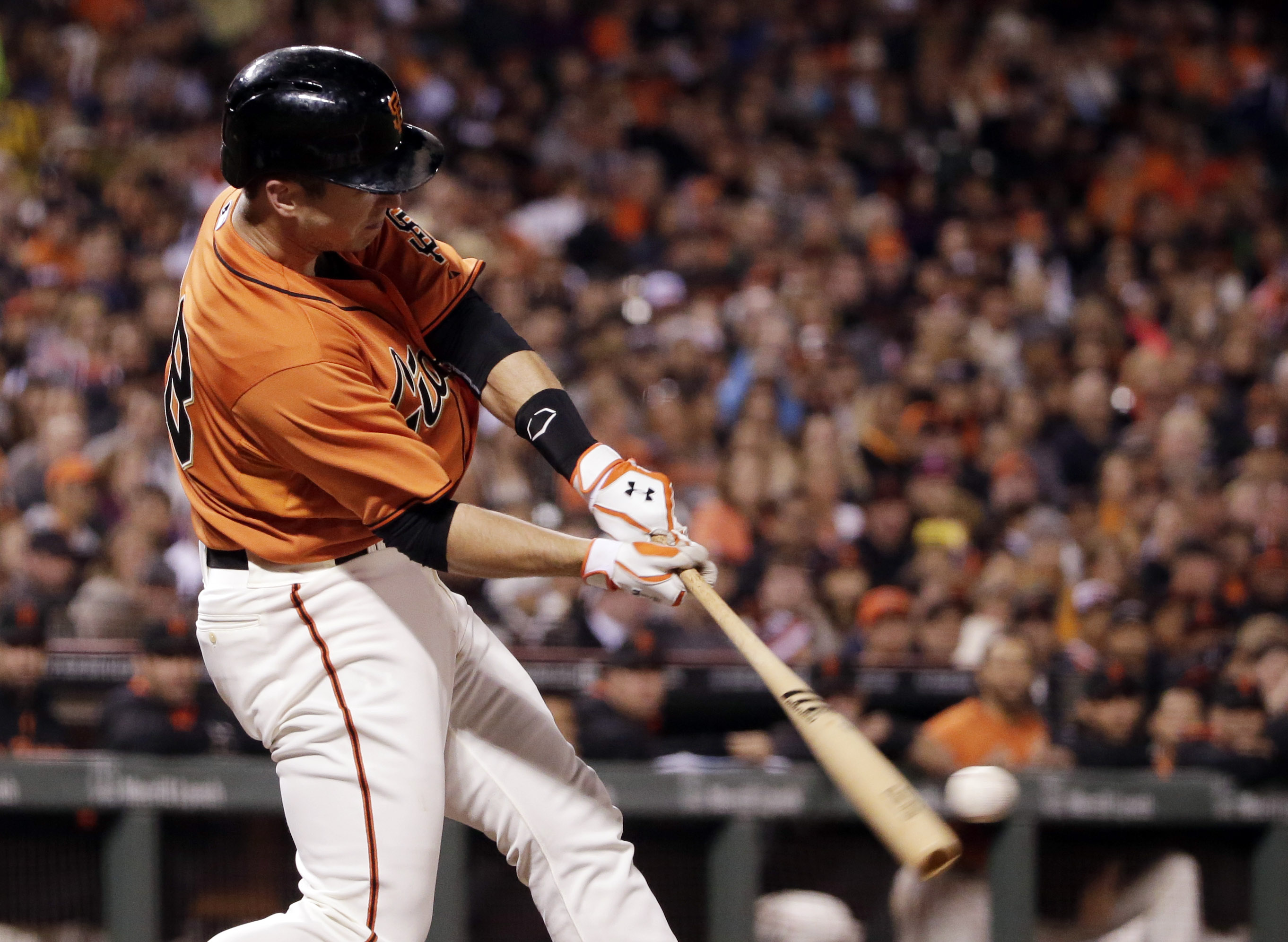 Posey goes 5 for 5 in 6 innings, Giants rout Brews