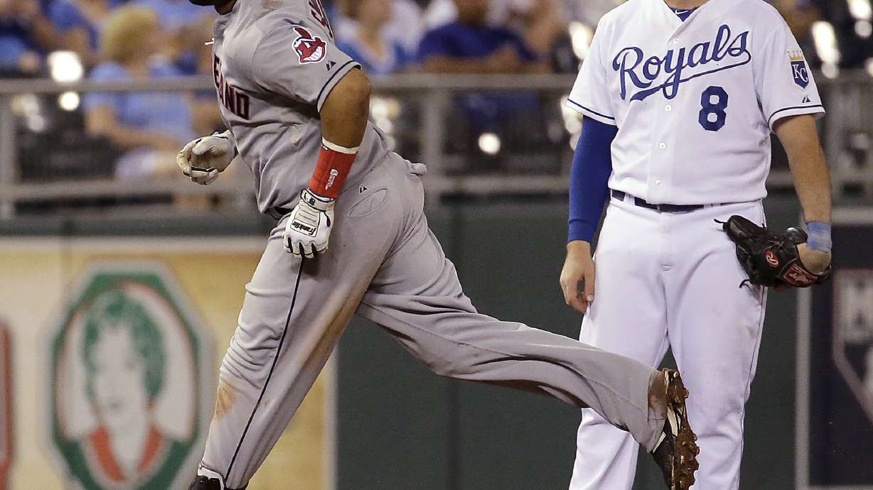 Royals' offense falters in 6-1 loss to Indians