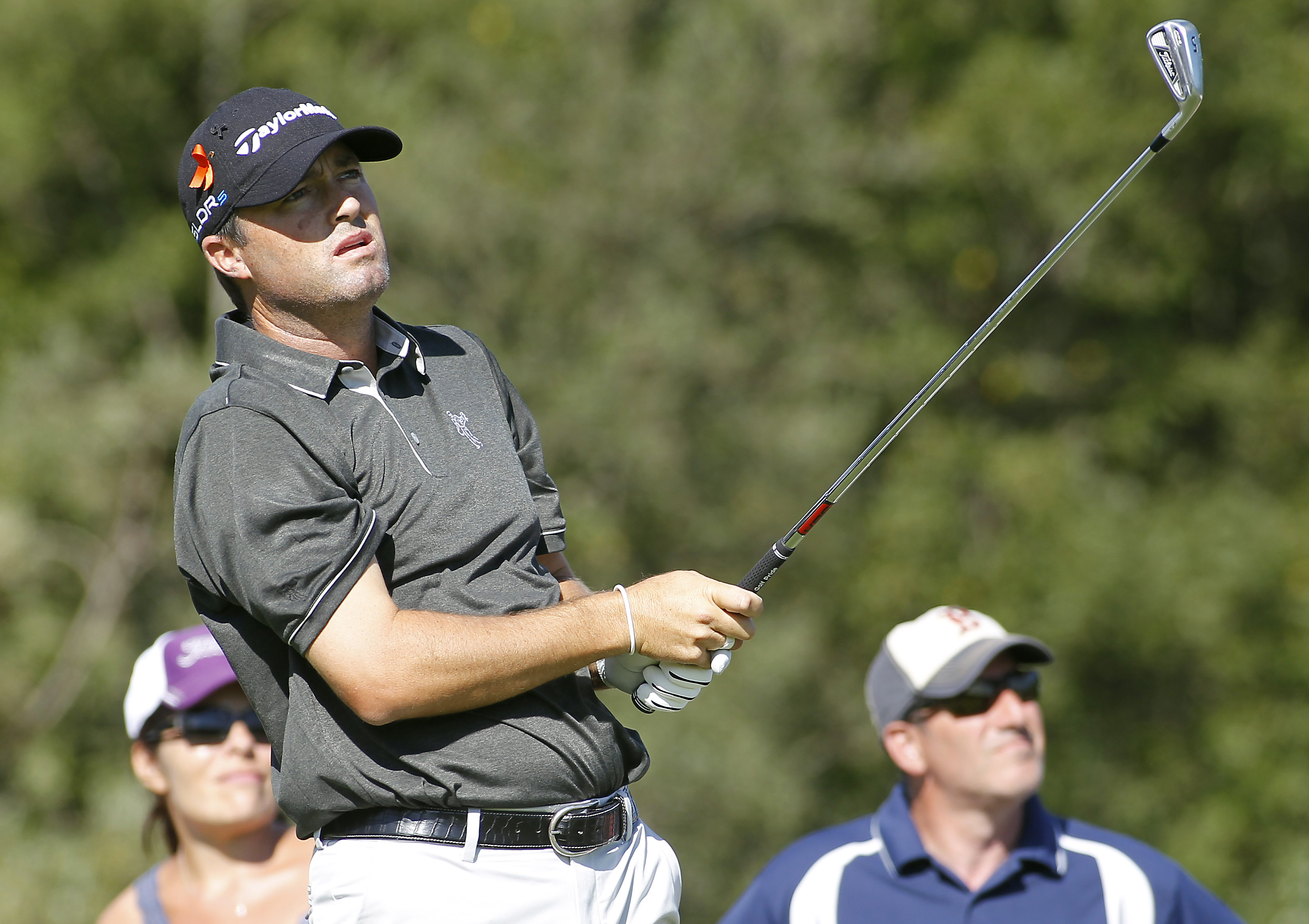 Palmer opens with a 63 to lead Deutsche Bank