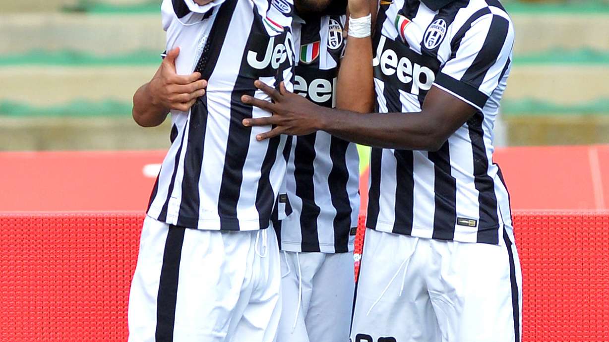 Chelsea wins big to capitalize on City slip-up