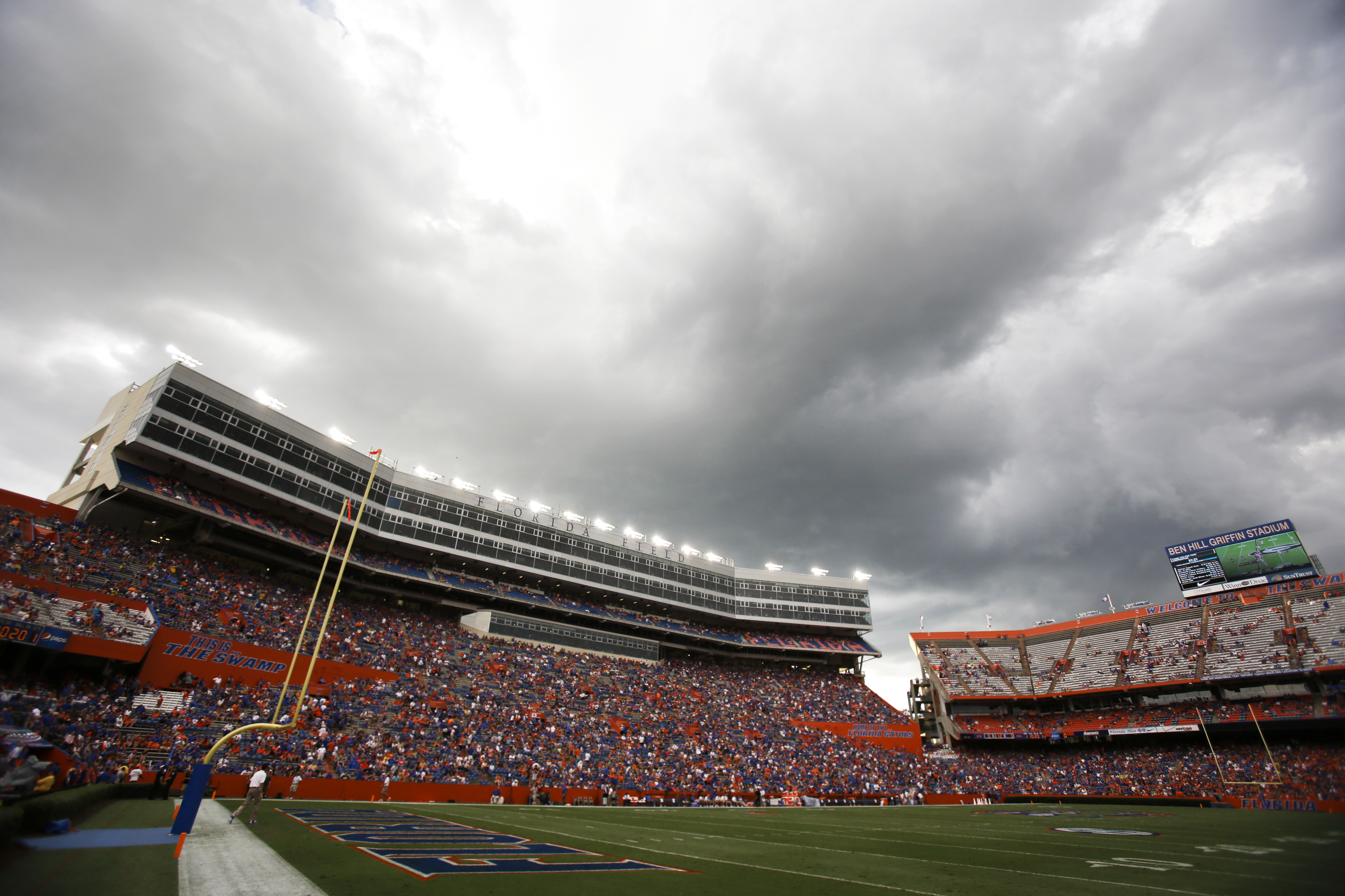 Idaho-Florida game postponed after lightning, rain