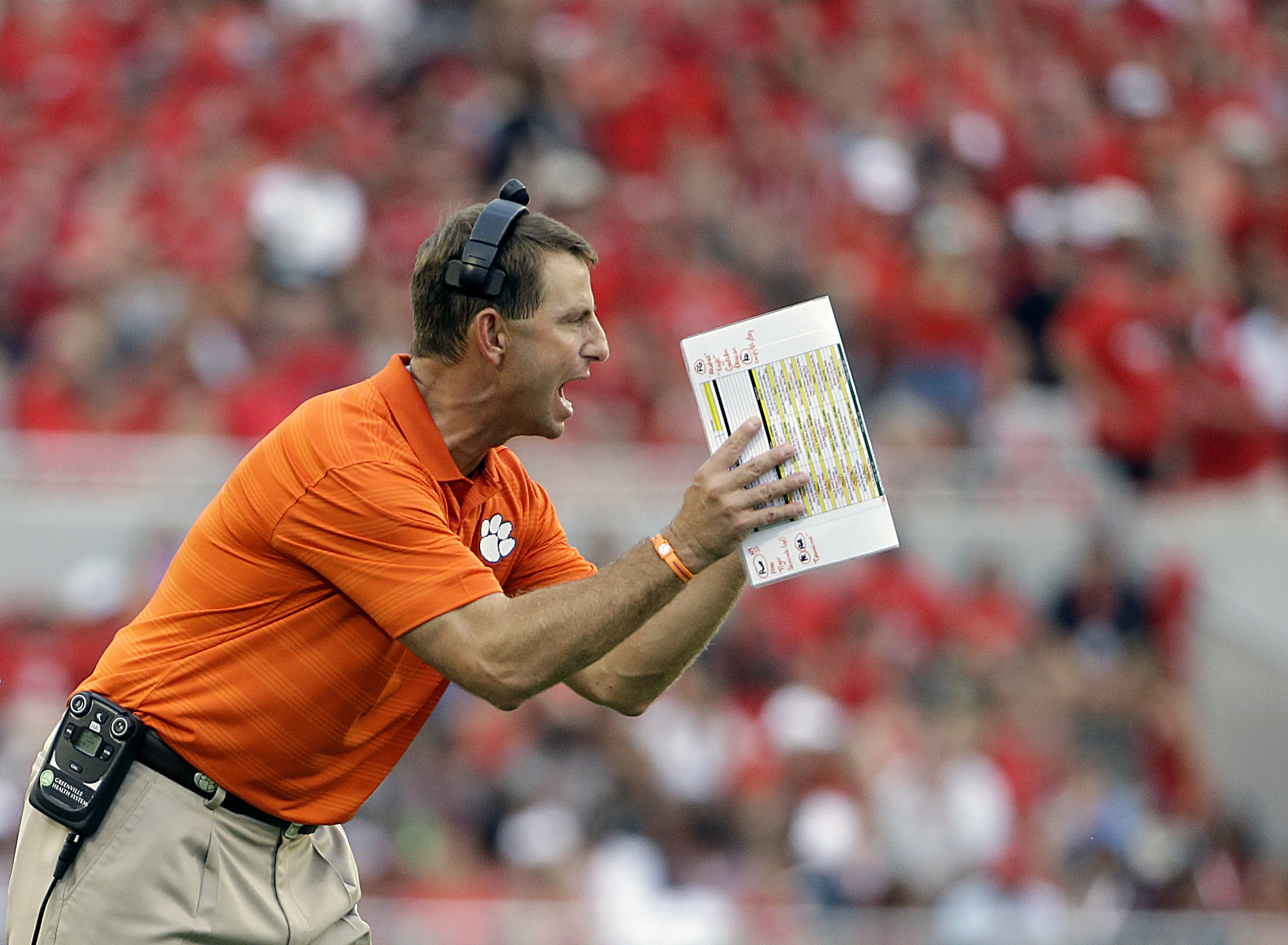 Clemson struggles in opener without Boyd, Watkins