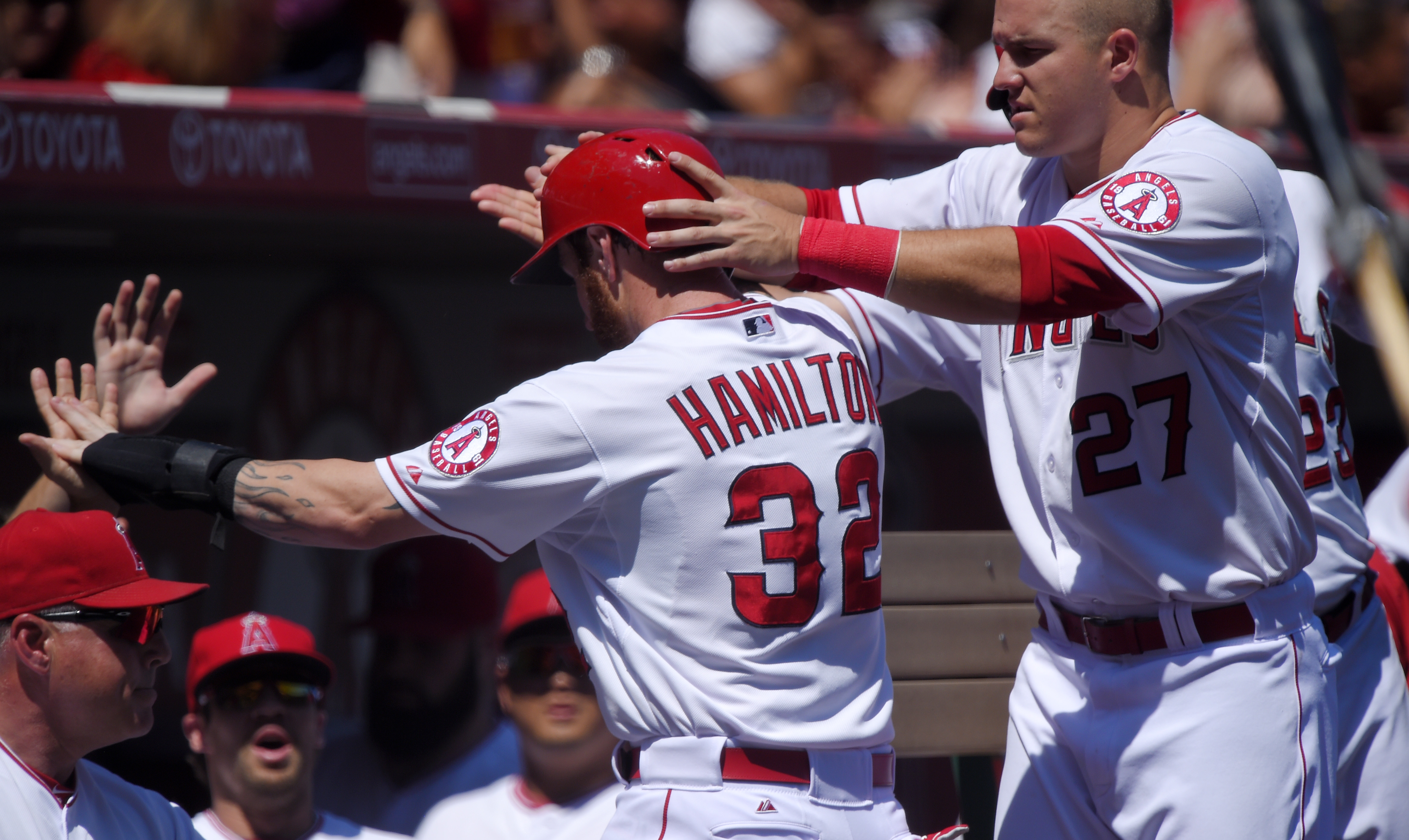 Angels trounce A's 8-1 to complete 4-game sweep