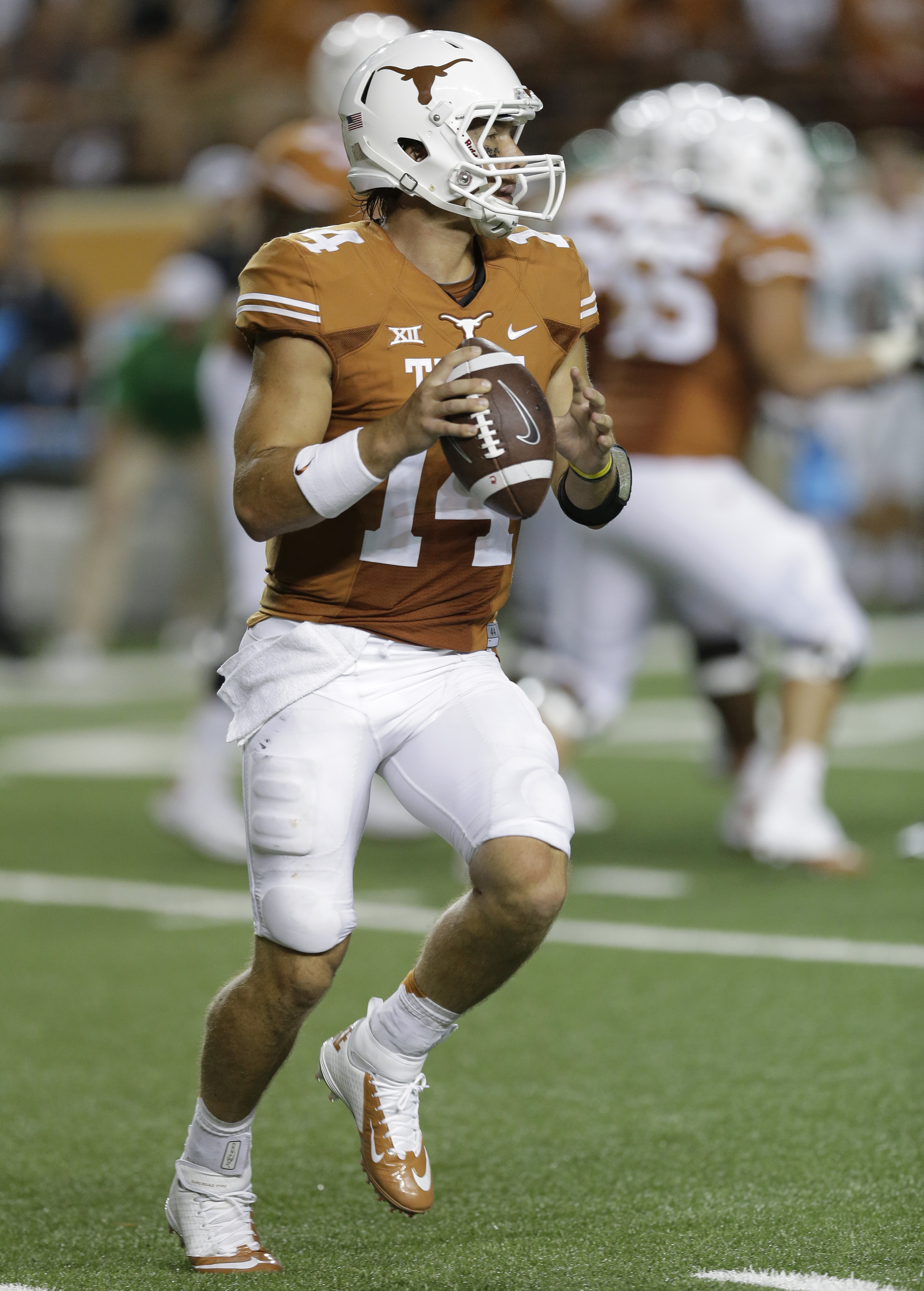 Texas QB David Ash to miss BYU game