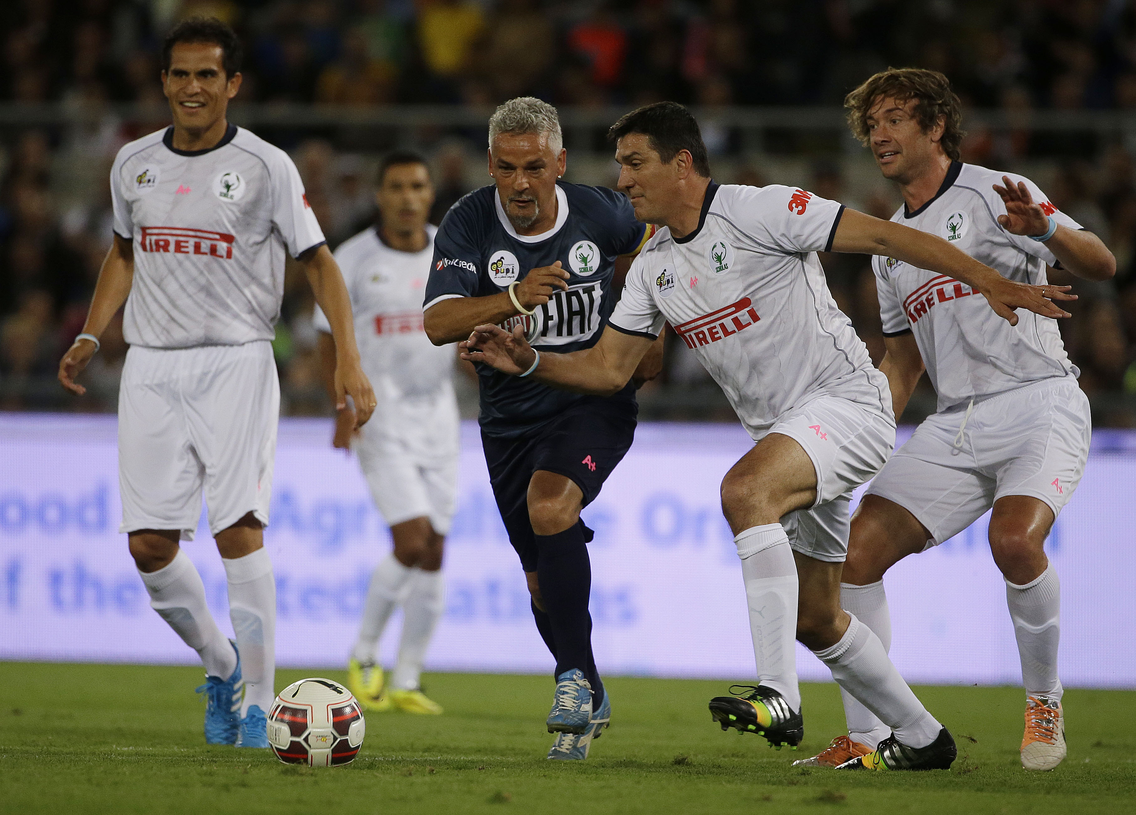 Maradona among stars in interreligious peace match