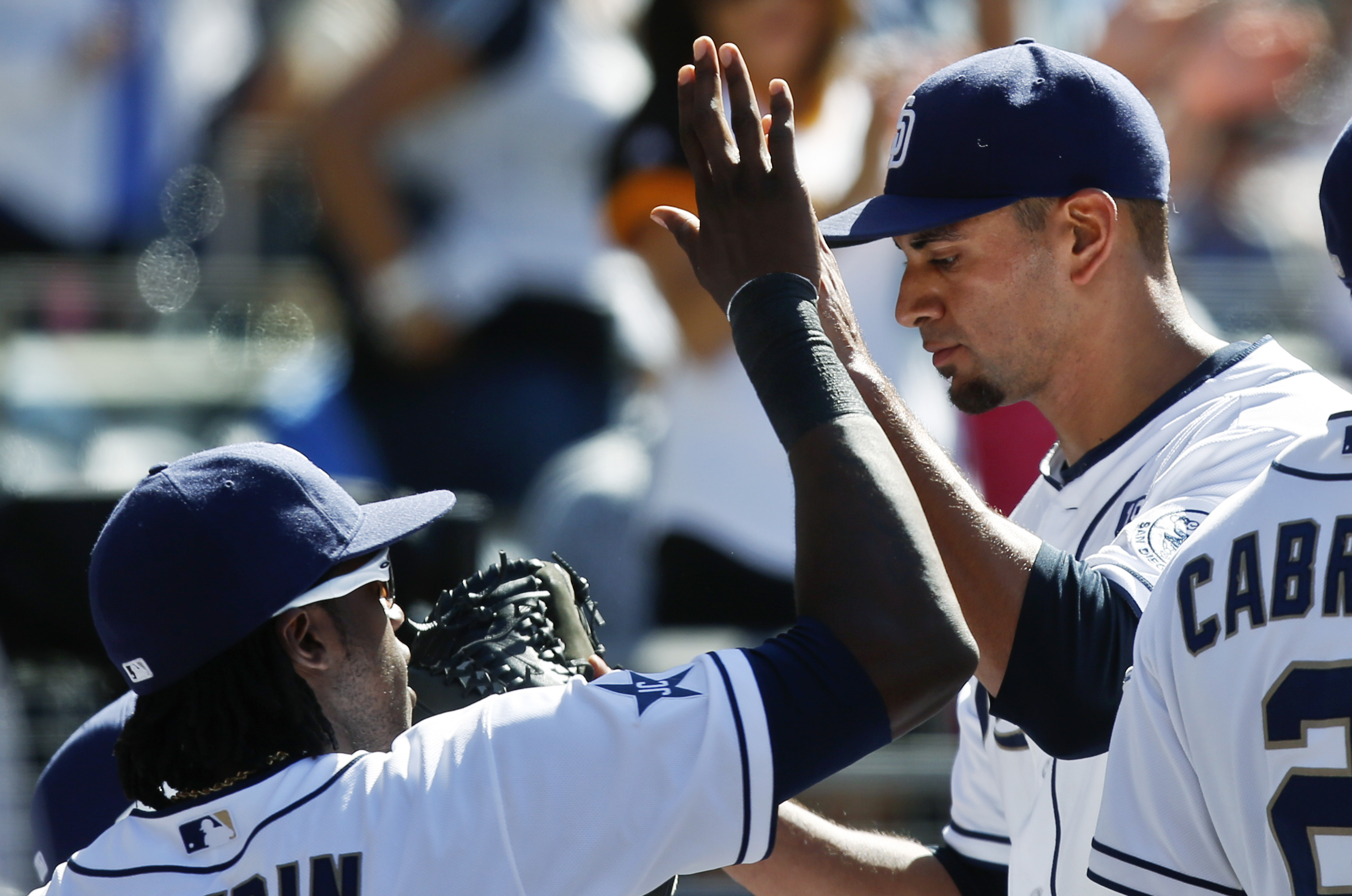 Spangenberg delivers in MLB debut for Padres
