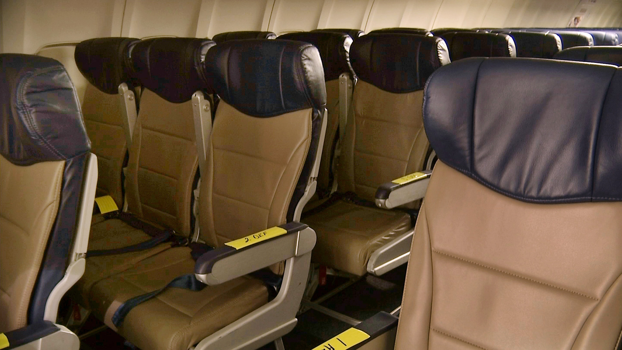 It's no longer safe to recline your airplane seat