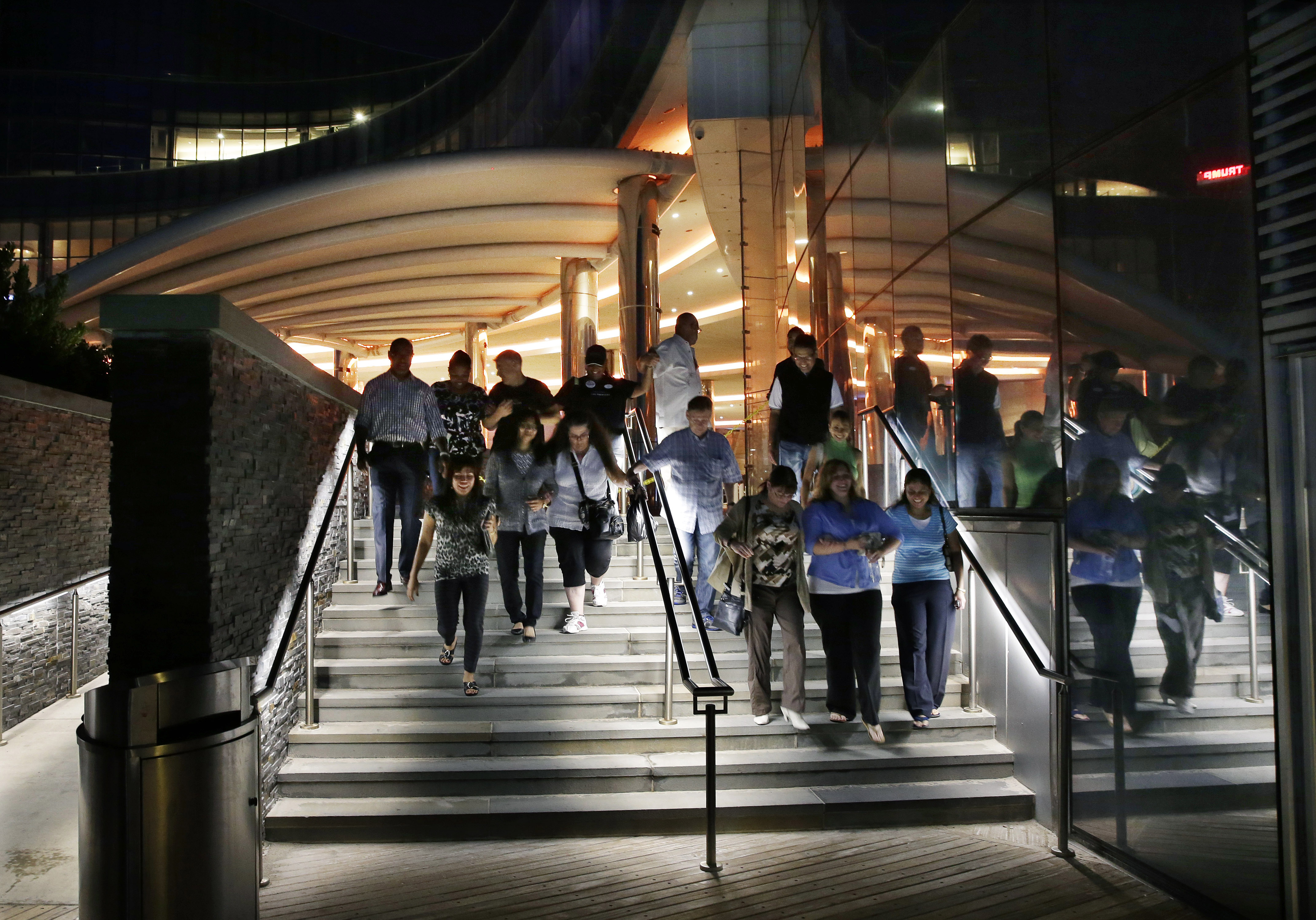 AP Photos: More Atlantic City slots stop spinning