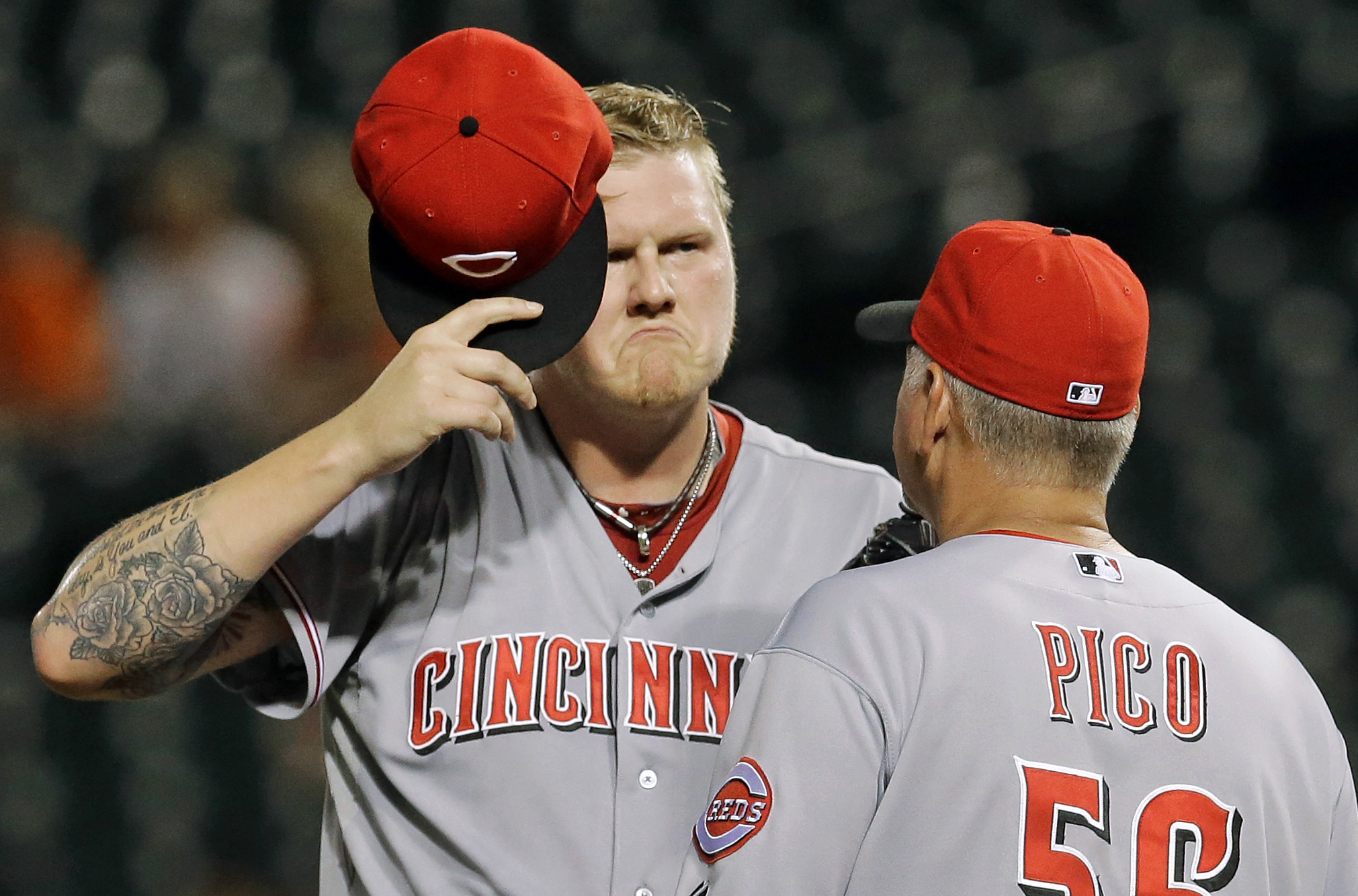 Elements betray Reds in 5-4 loss to Orioles
