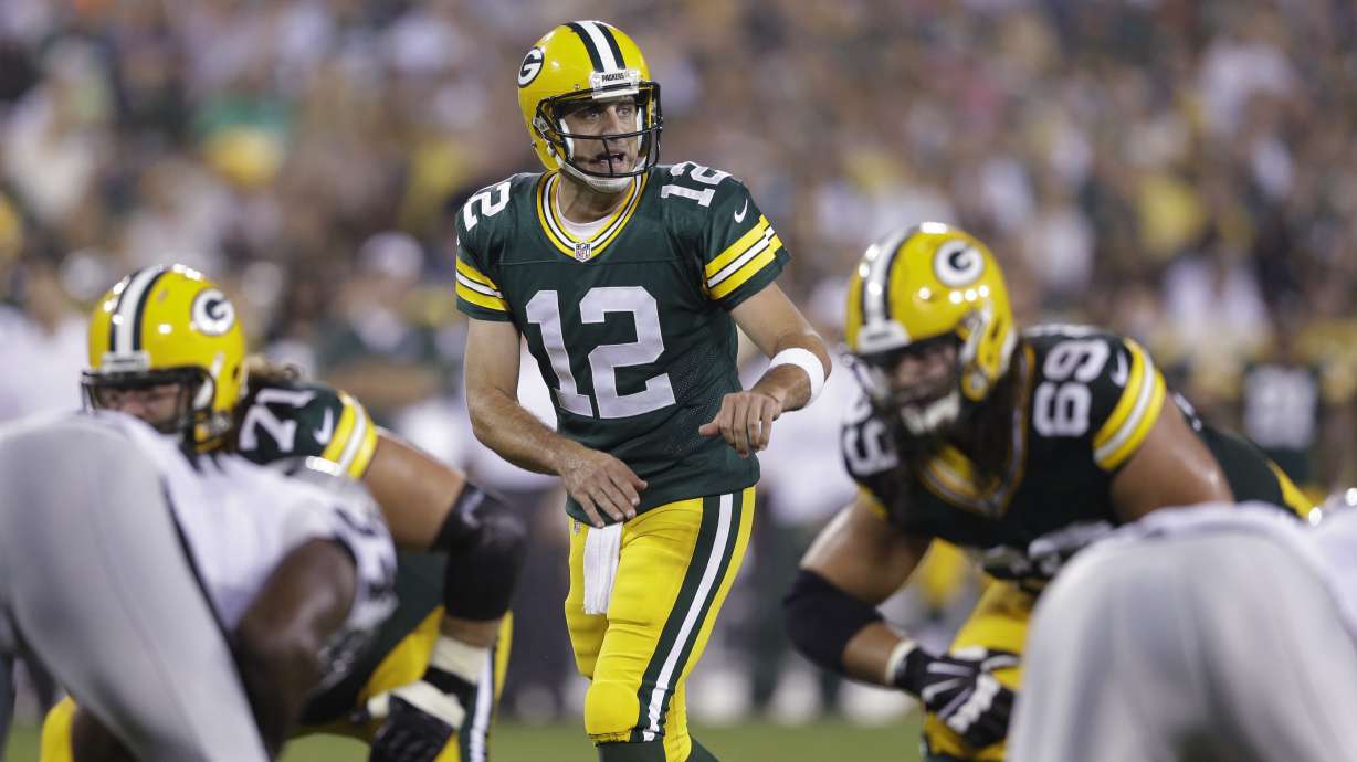 Seahawks host Packers to raise curtain on 2014