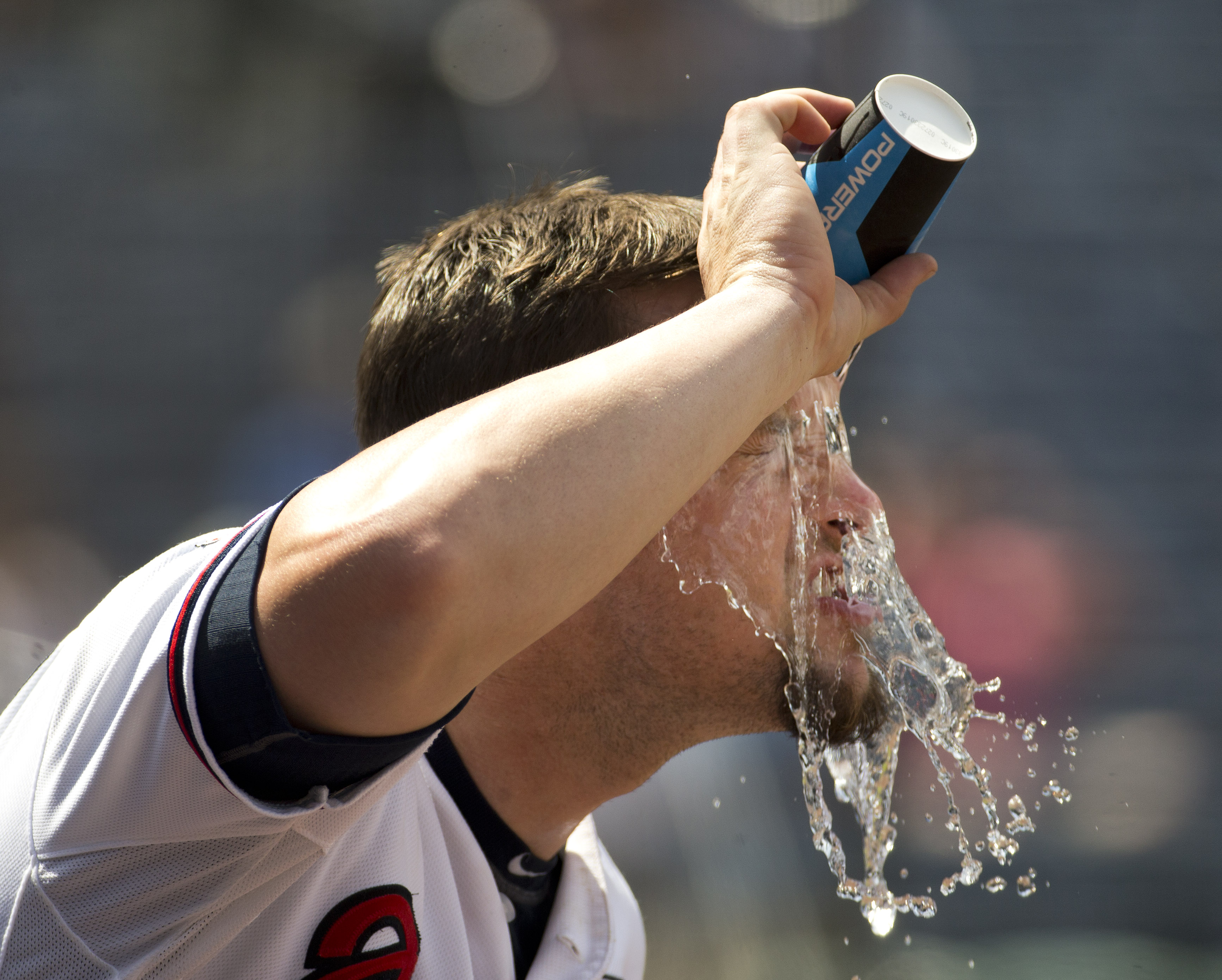 Braves break out with 7-4 win over Phillies