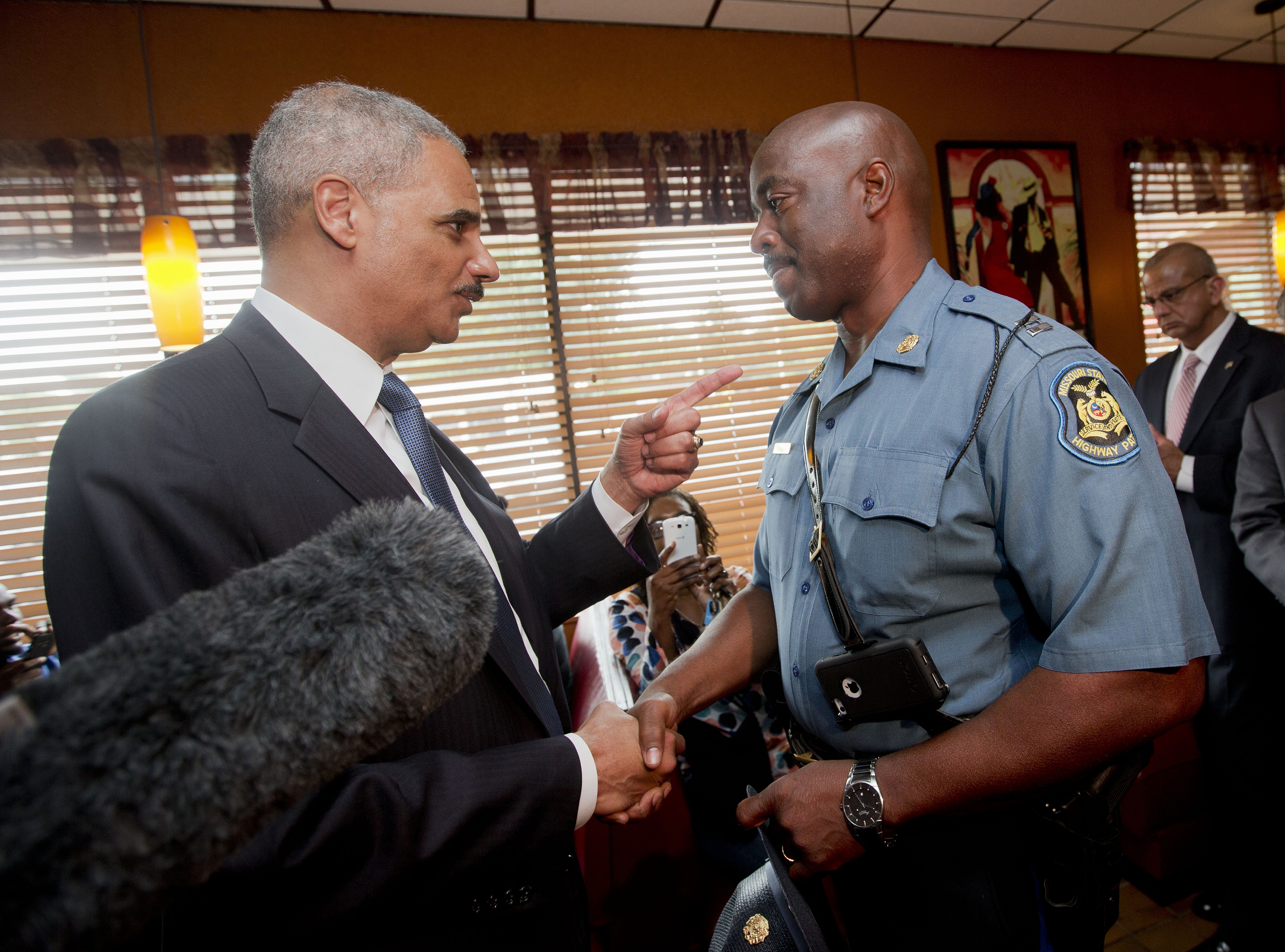 Justice Dept. announces Ferguson police probe