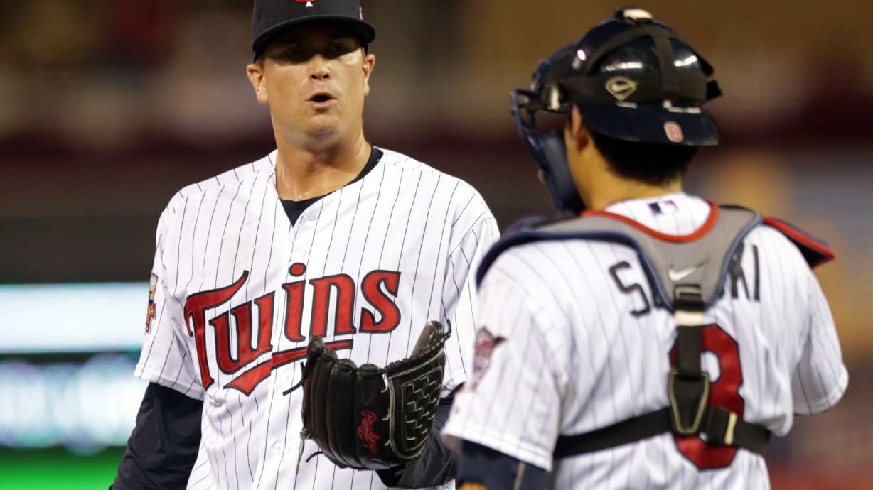 Twins blow chances in 5-4 loss to Angels