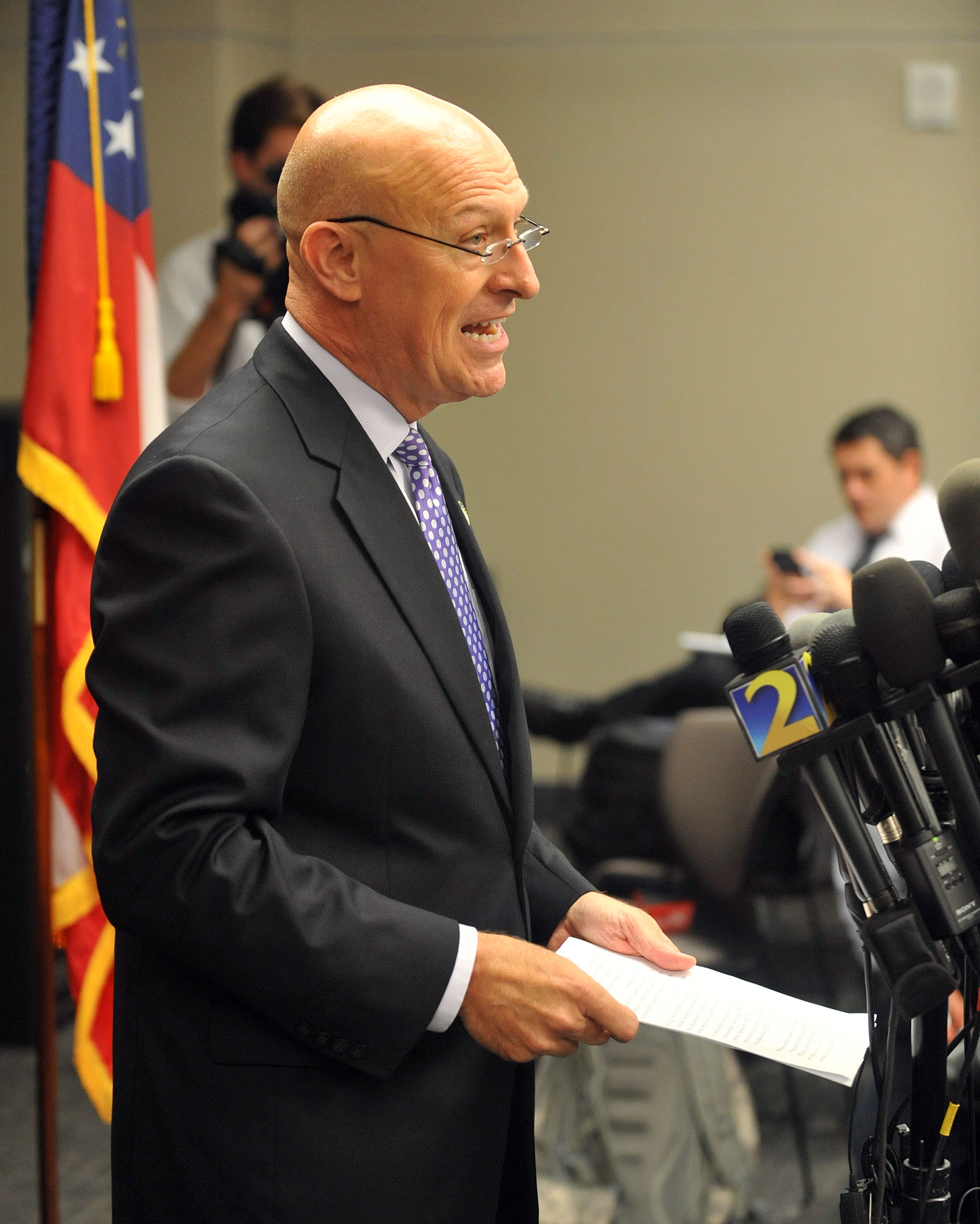 Ga. man charged with murder in son's hot car death