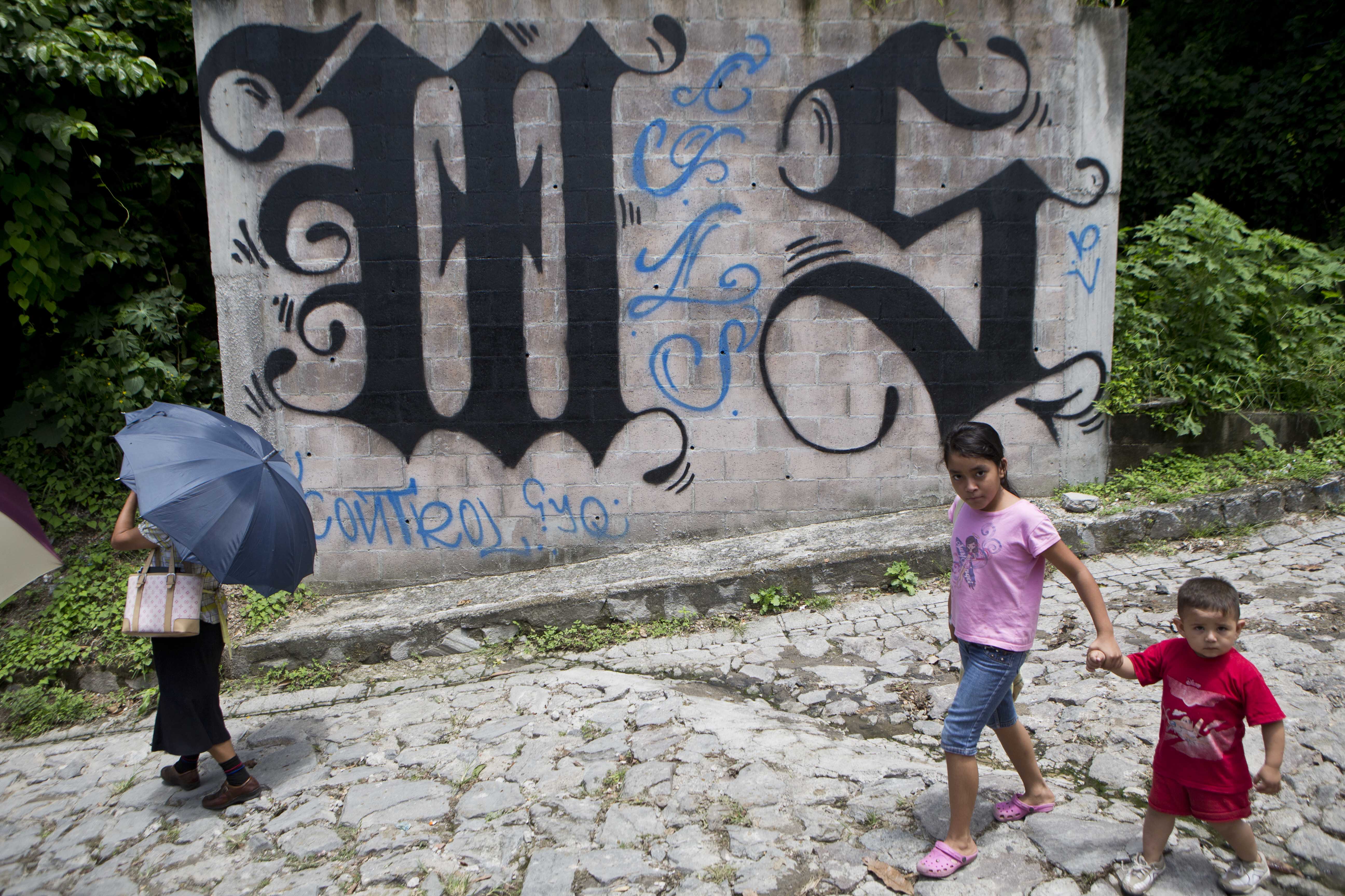 Success of Salvador gang truce: Stronger gangs