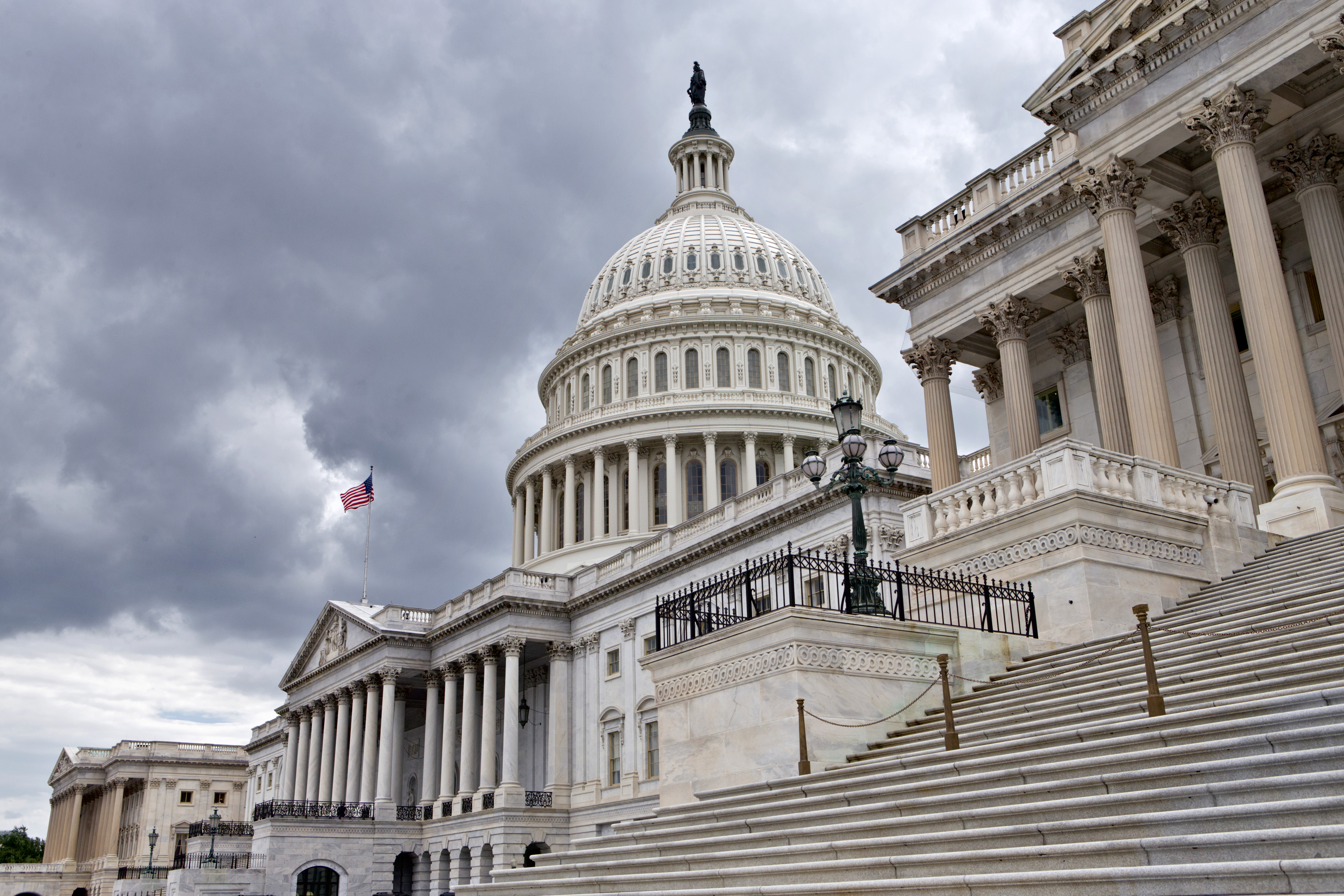 Congress' task: Act fast on spending, return home