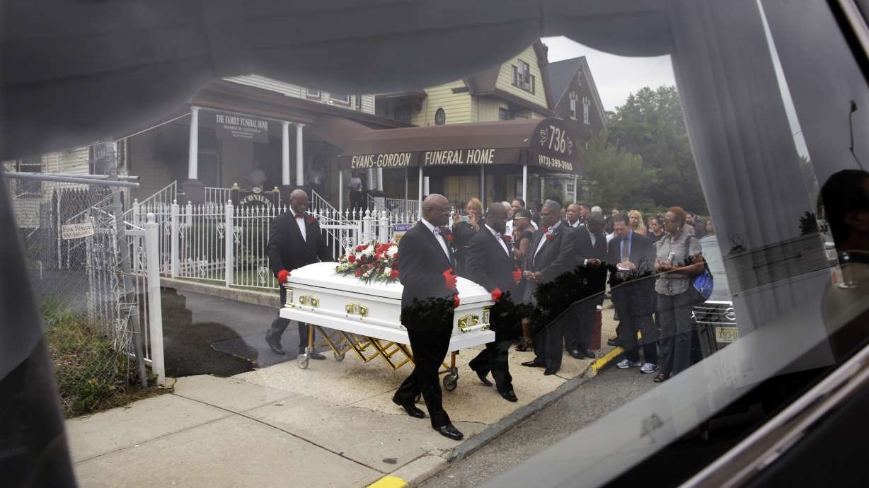 Friends mourn woman who died napping between jobs