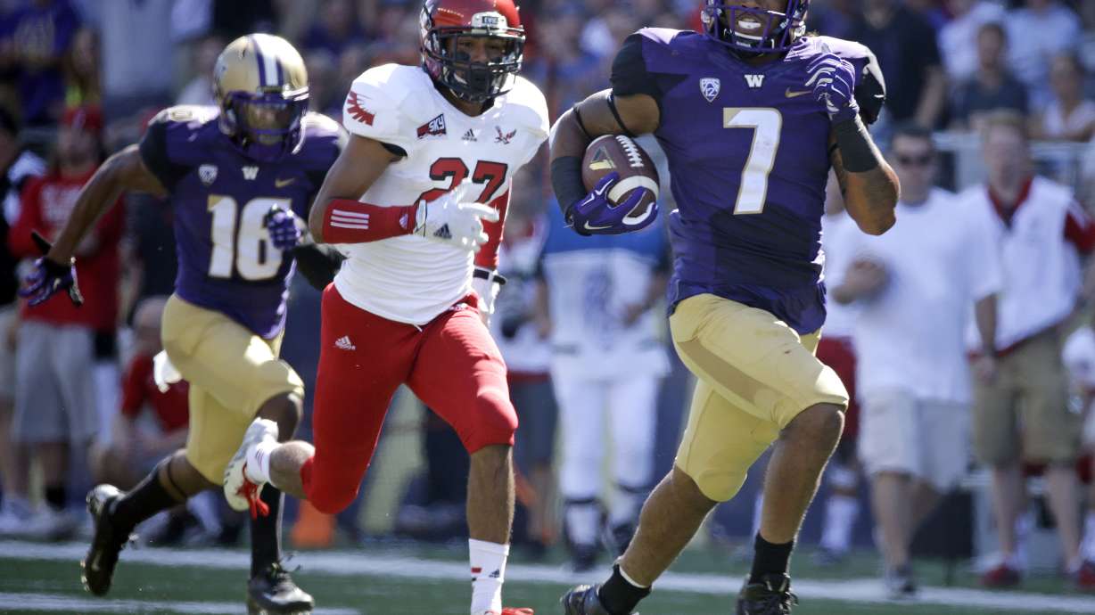 Huskies hold off Eagles in wild 59-52 win