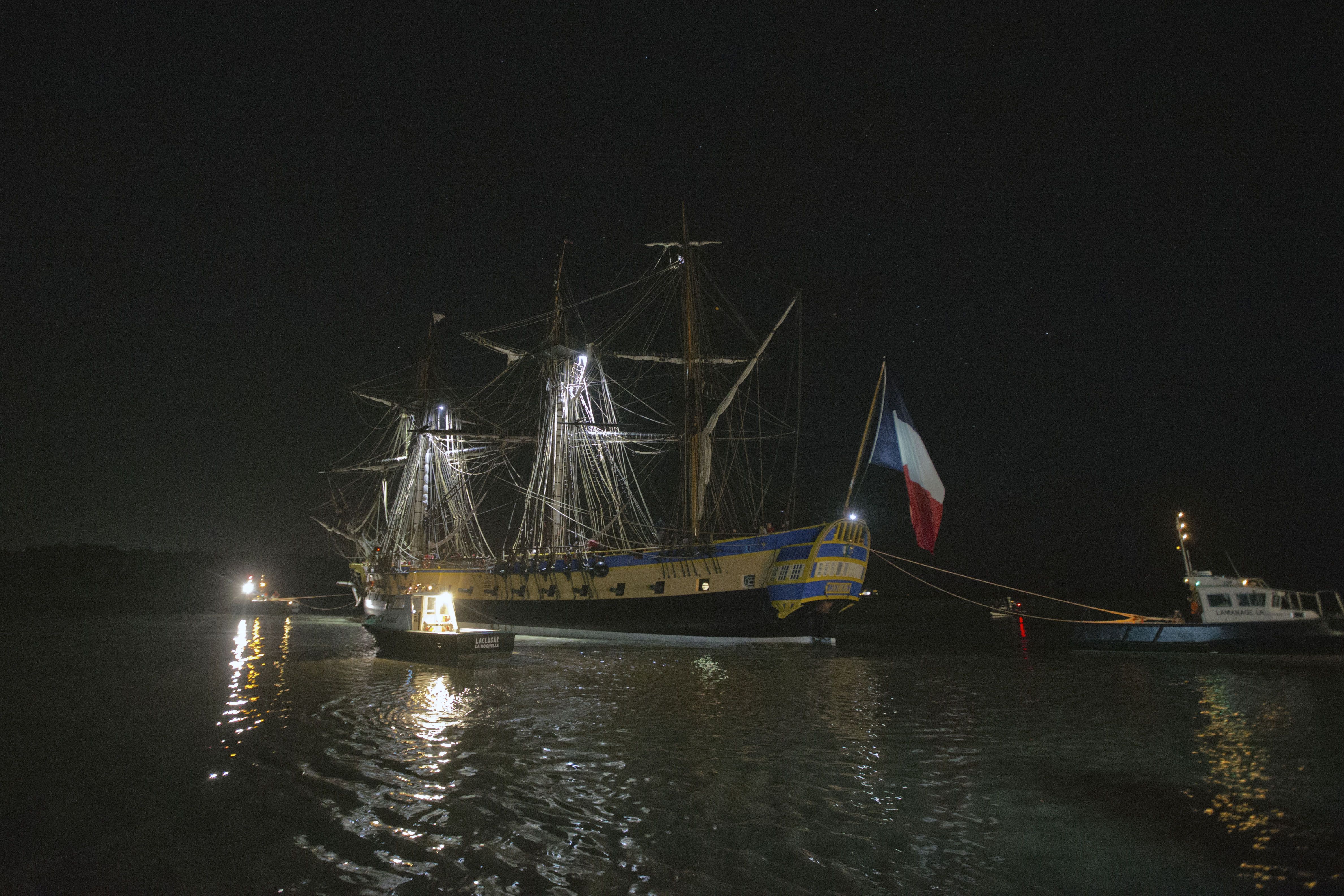 Rebuilt 18th century ship tests French waters
