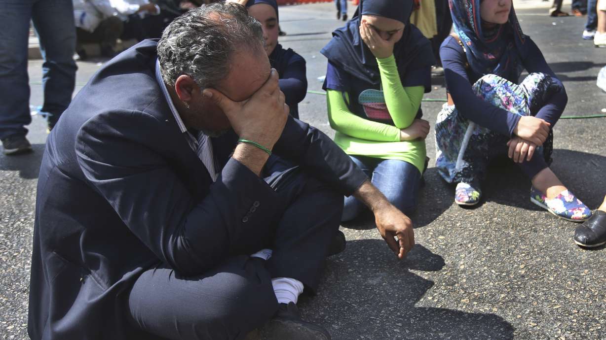 Lebanese premier urges calm over captive soldiers