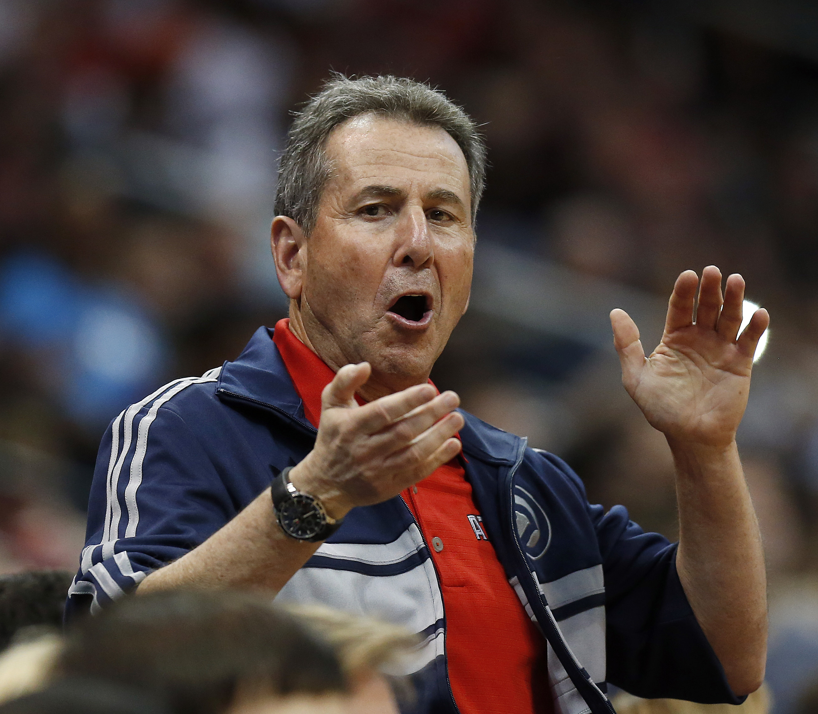 Hawks' owner Levenson to sell interest in team