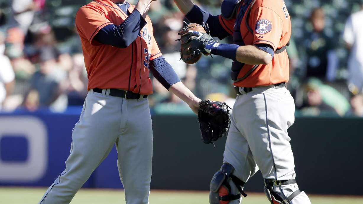 Houston rallies for 4-3 victory at Oakland