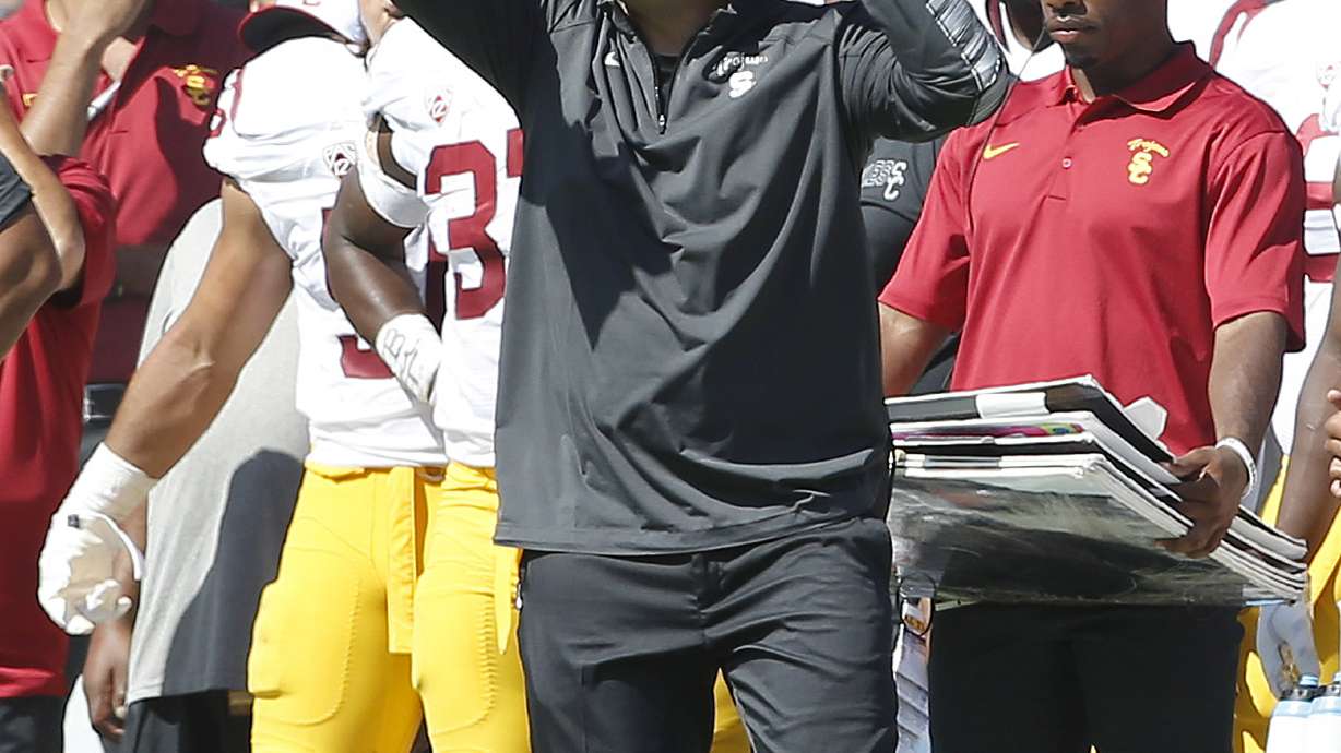 Sarkisian regrets calling USC AD Haden to field