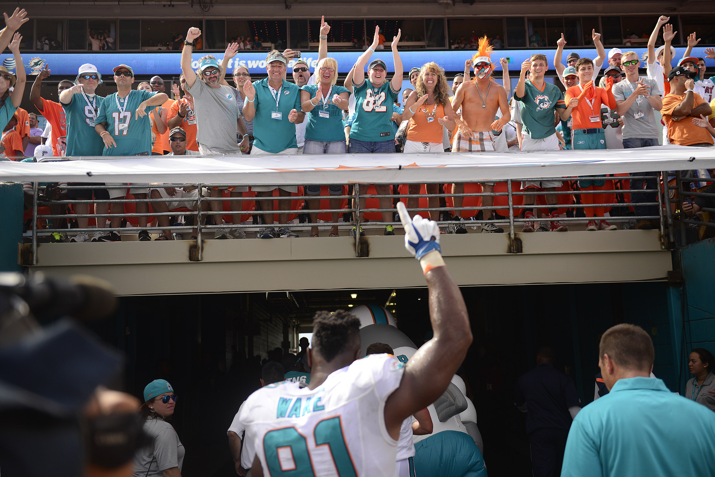 Blocked punt touchdown helps Dolphins take command - NBC Sports