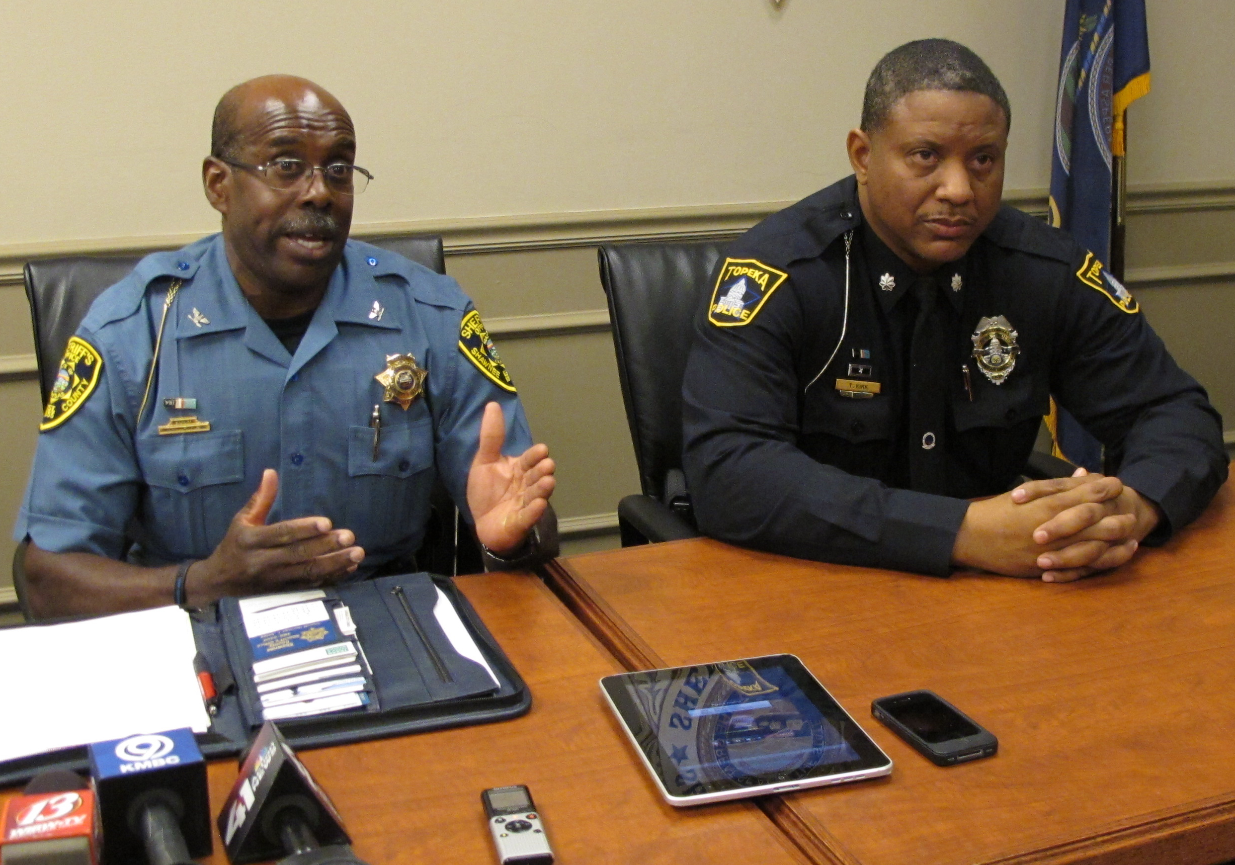 2 men arrested in death of Kansas police officer