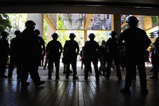 Pocos hispanos en la policía de EEUU