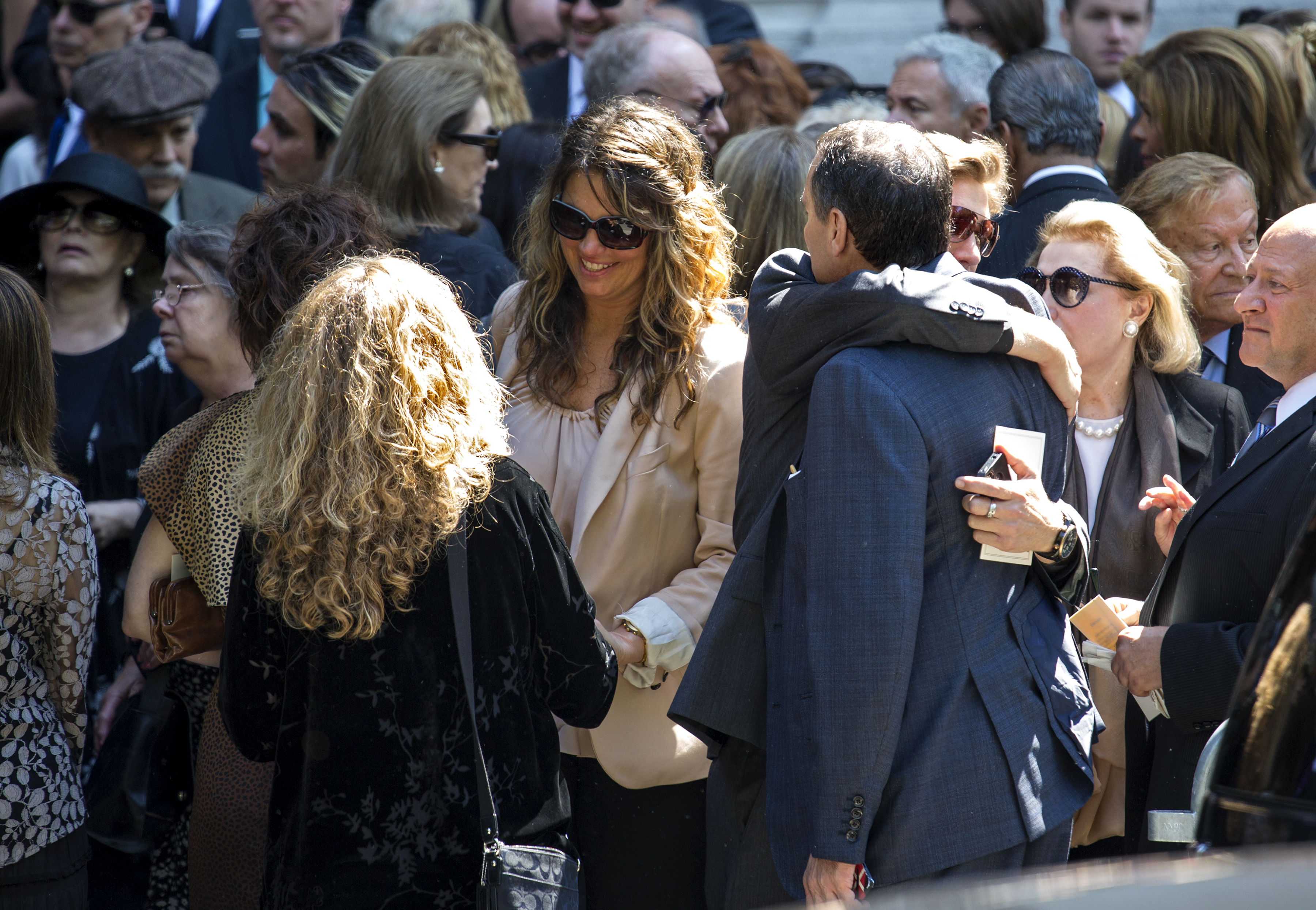 No Broadway dimming of lights for Joan Rivers