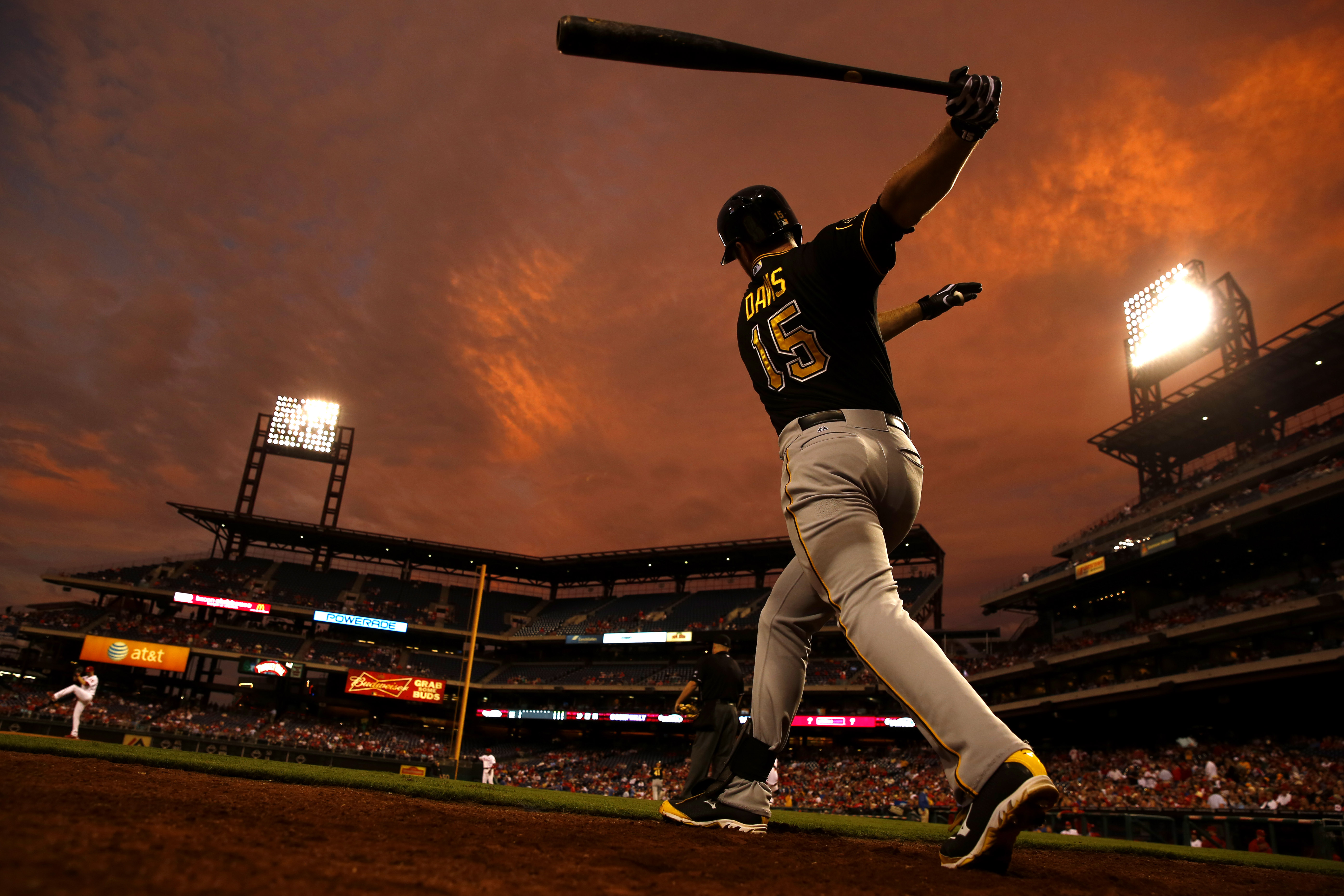 Locke keeps Pirates in wild-card hunt with 9 Ks