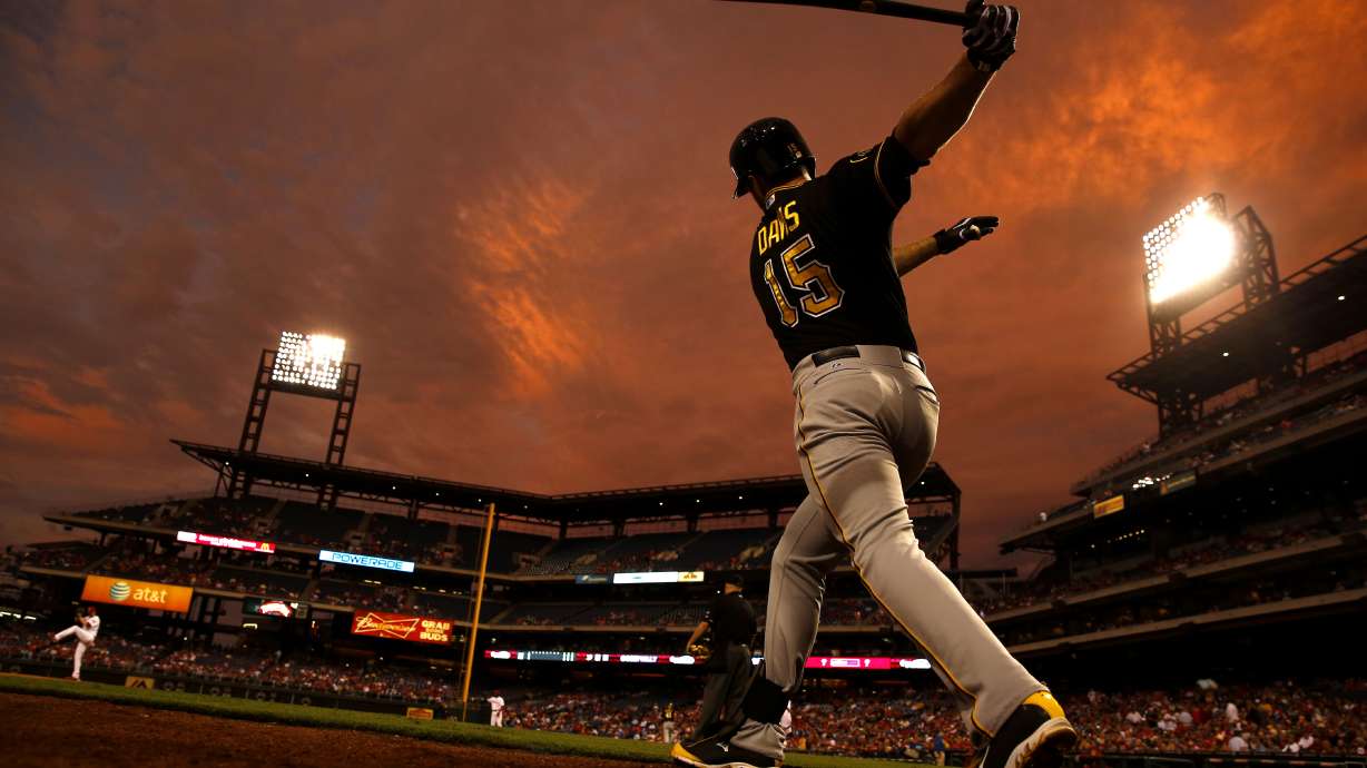 Locke keeps Pirates in wild-card hunt with 9 Ks