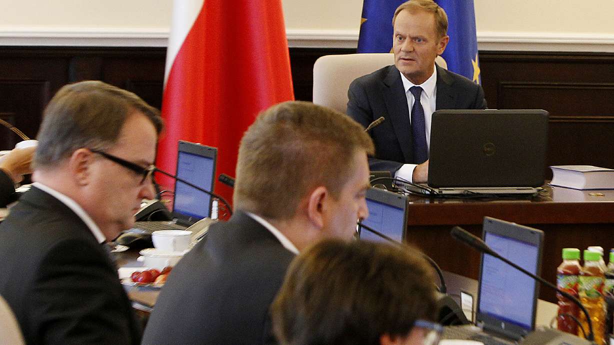 Polish prime minister submits resignation