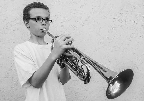 Afinar la infancia: el poder de hacer música en la vida de los niños