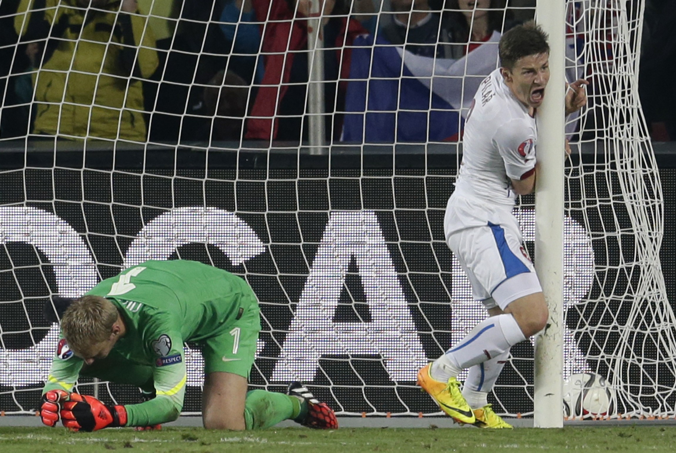 Dutch, Bosnia lose opening Euro qualifiers