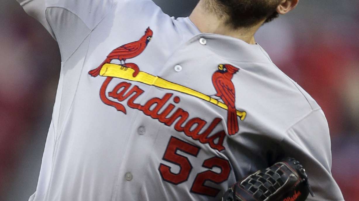 Wacha struggles, Cardinals lose to Reds 9-5