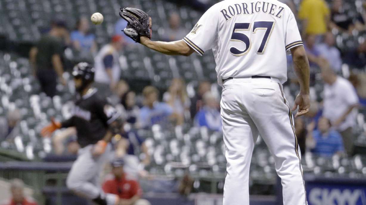 Brewers fall to Marlins, lose for 13th time in 14