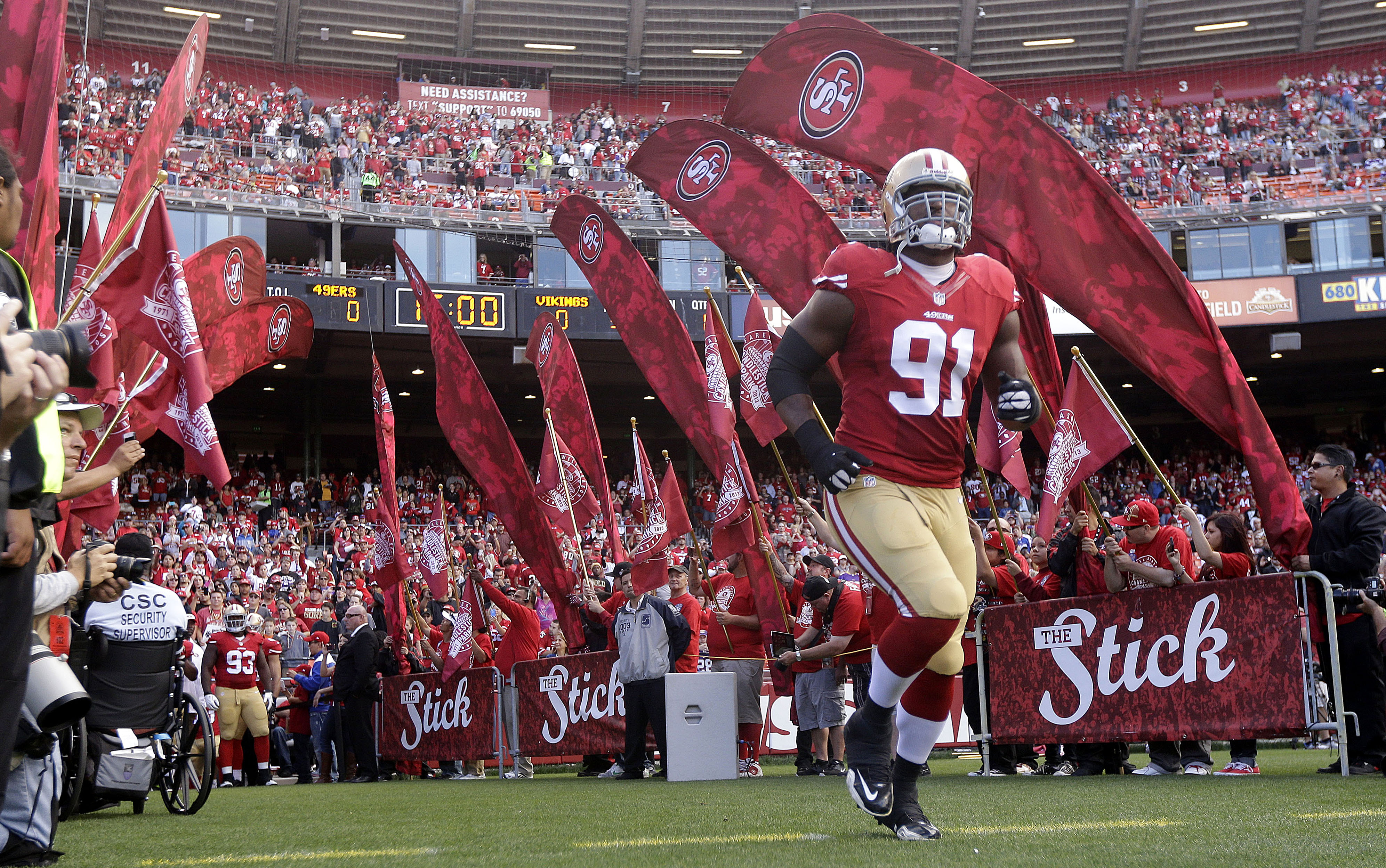 2 more NFL players face domestic violence issues