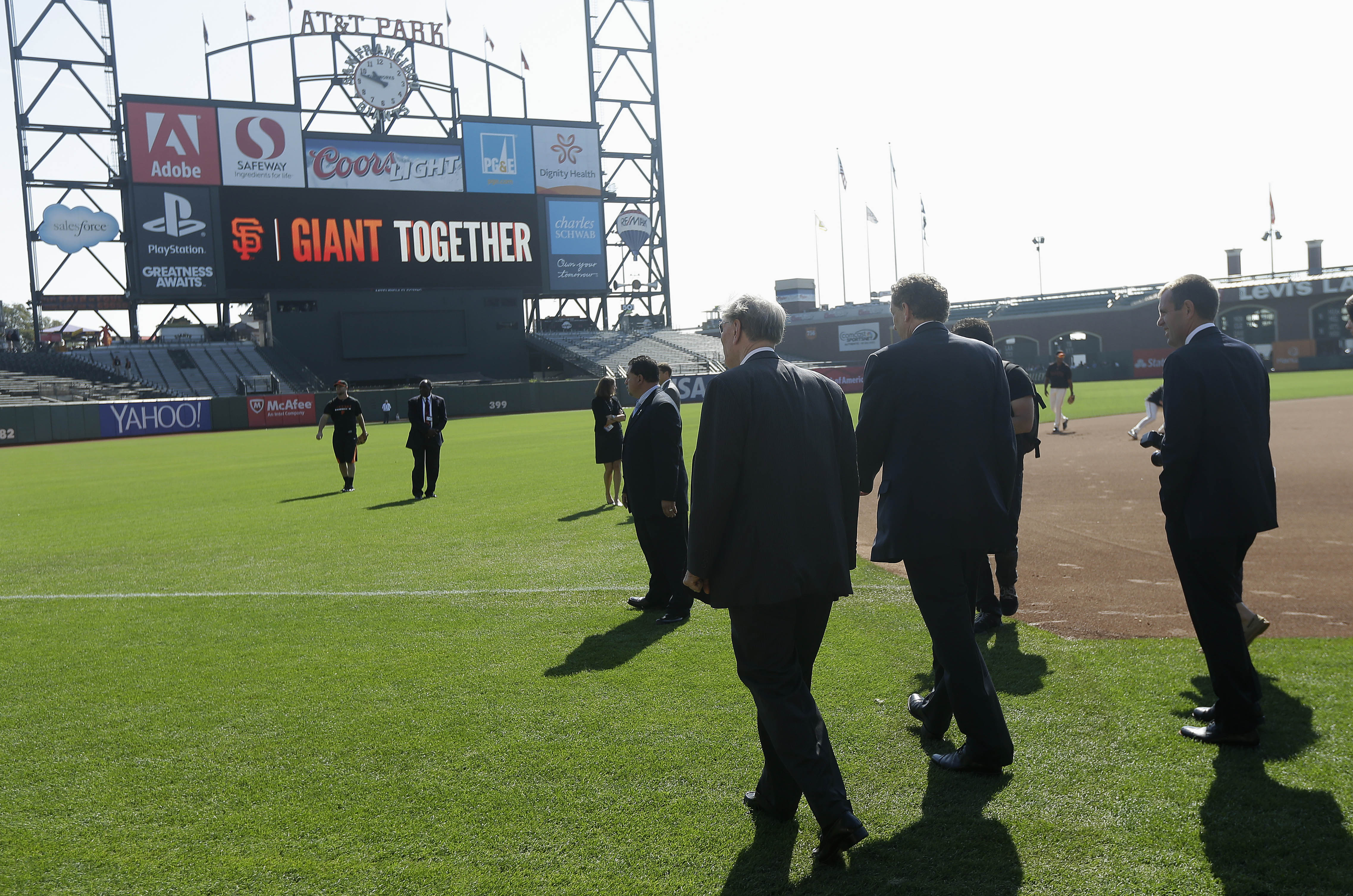 Selig forms committee on pace of game issues