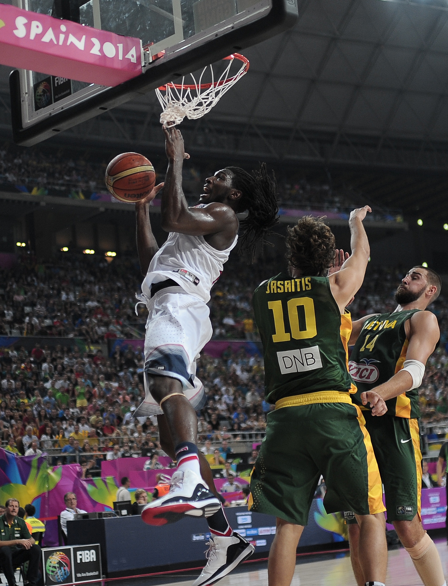 US beats Lithuania to reach basketball world final