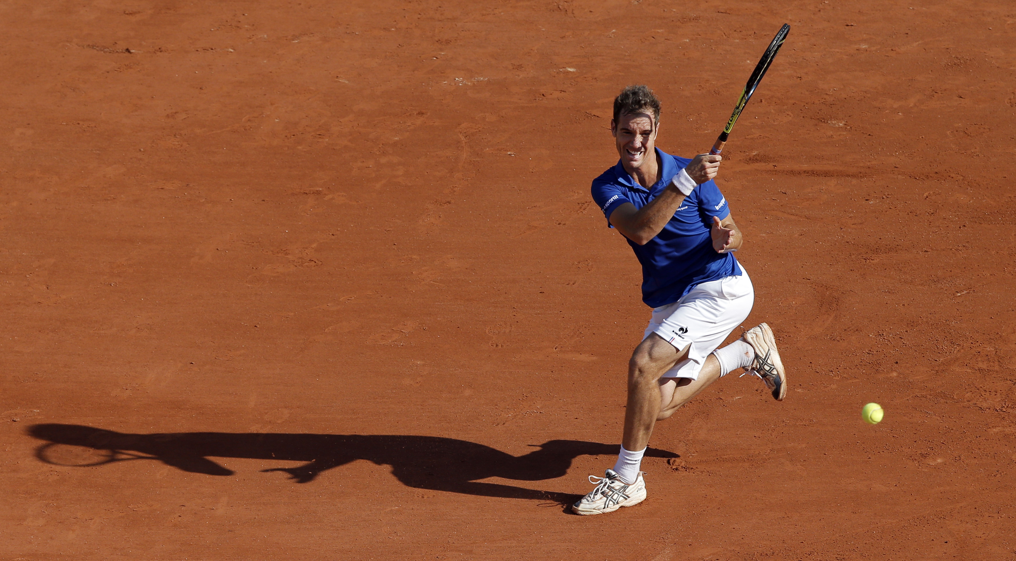 France leads Czech Republic 2-0 in Davis Cup
