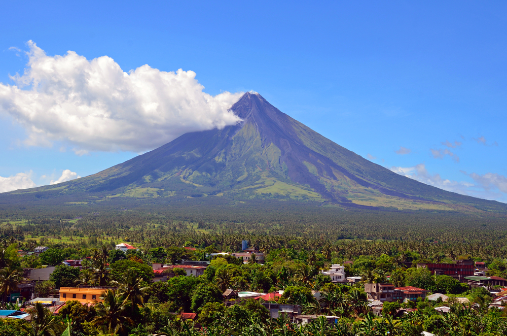 Mayon Volcano on April 14, 2013 in Daraga, Philippines. Mayon Volcano is an active volcano and 2462 meters high.