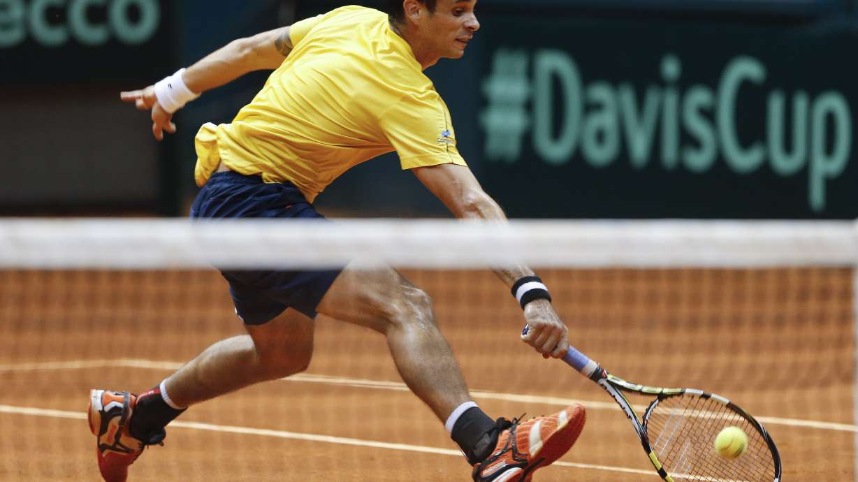 Bellucci helps Brazil level Davis Cup playoff