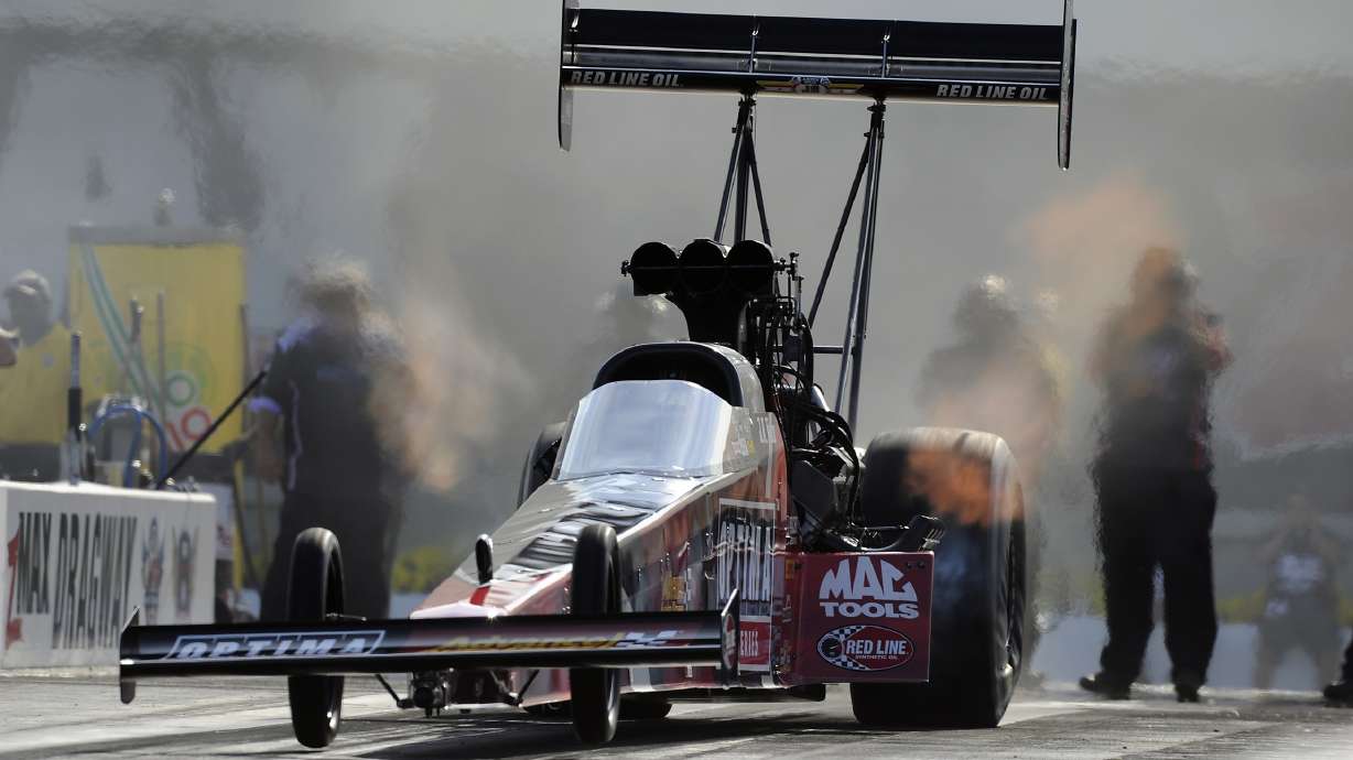 DeJoria, Enders-Stevens top NHRA qualifying
