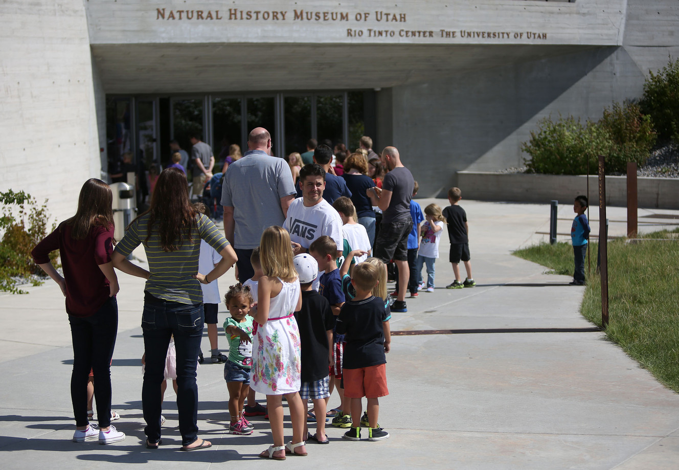 Trip to museum a bonus for families in summer reading program