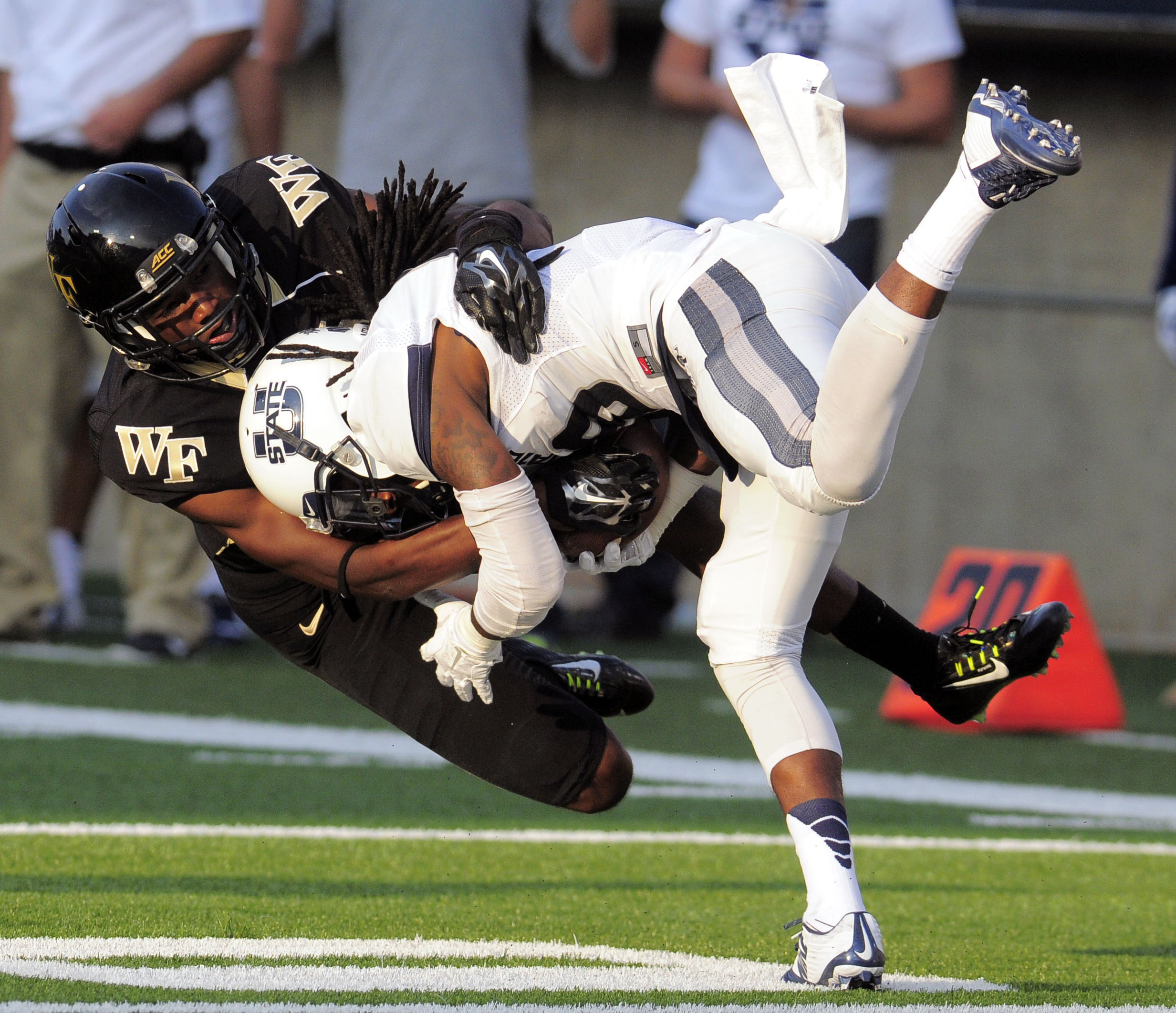 Utah State holds off Wake Forest 36-24